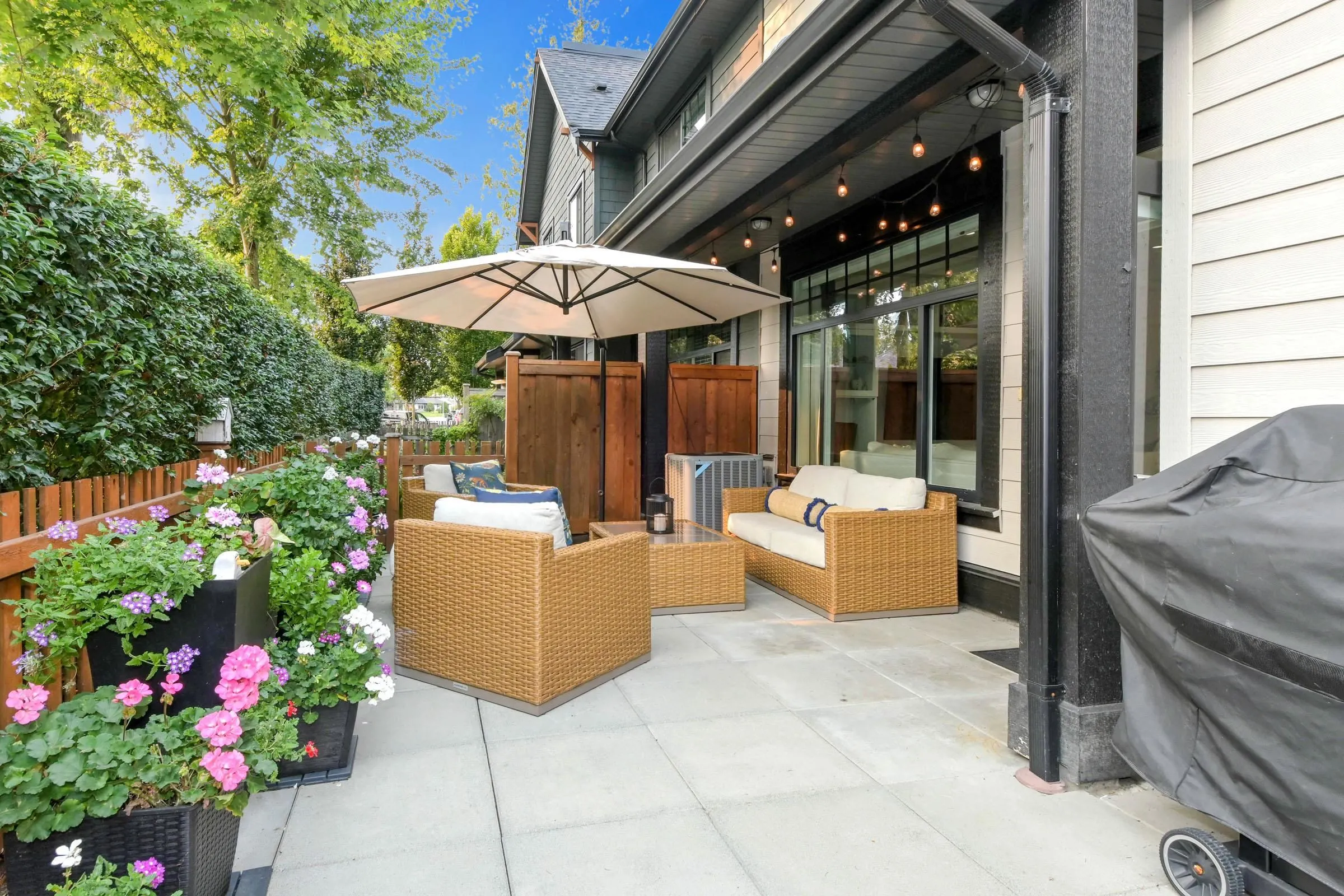 18 8425 Venture Way