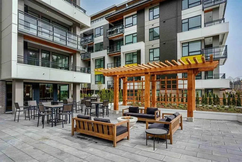 313 3018 St George Street