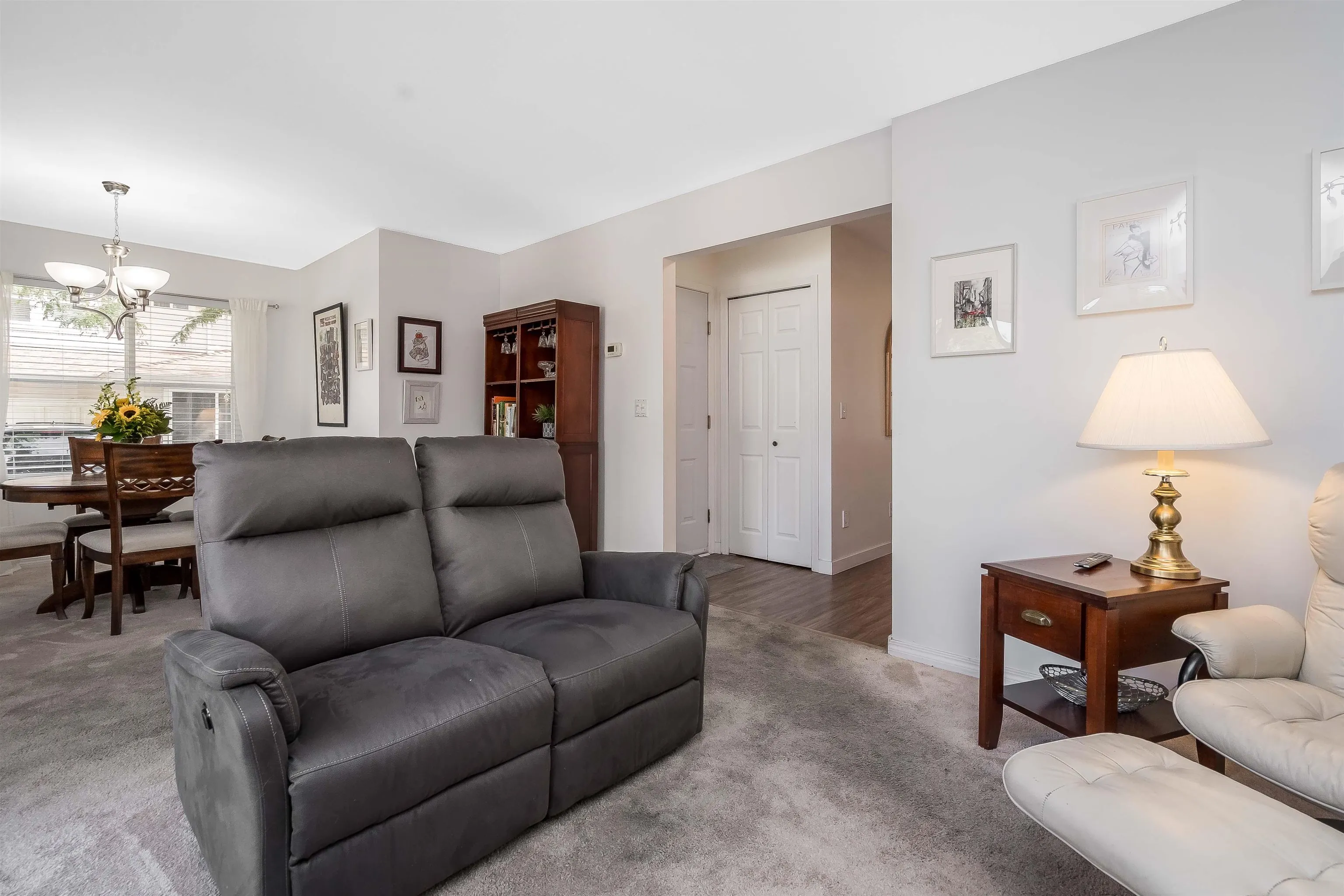 19 11870 232 Street