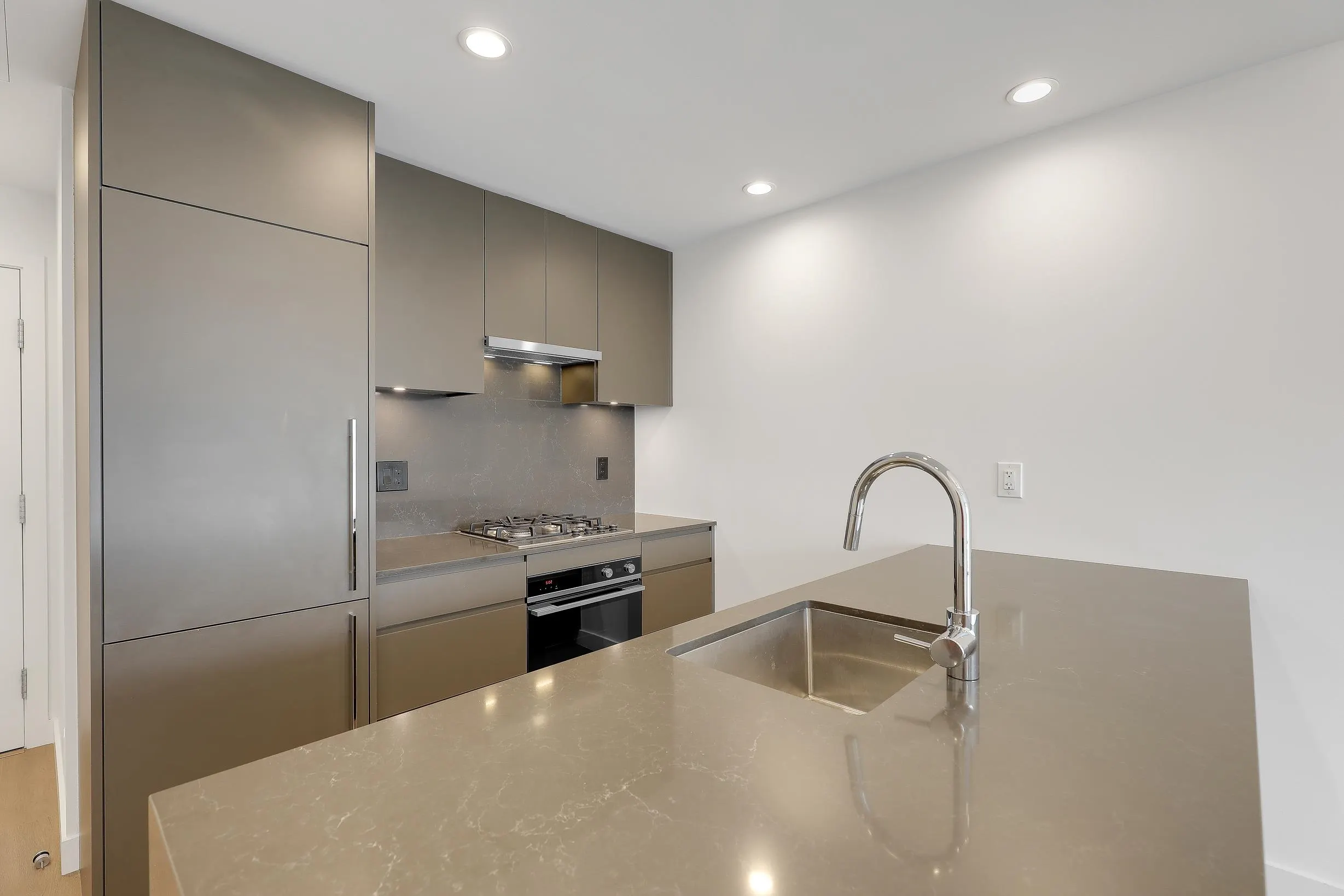 1308 2181 Madison Avenue