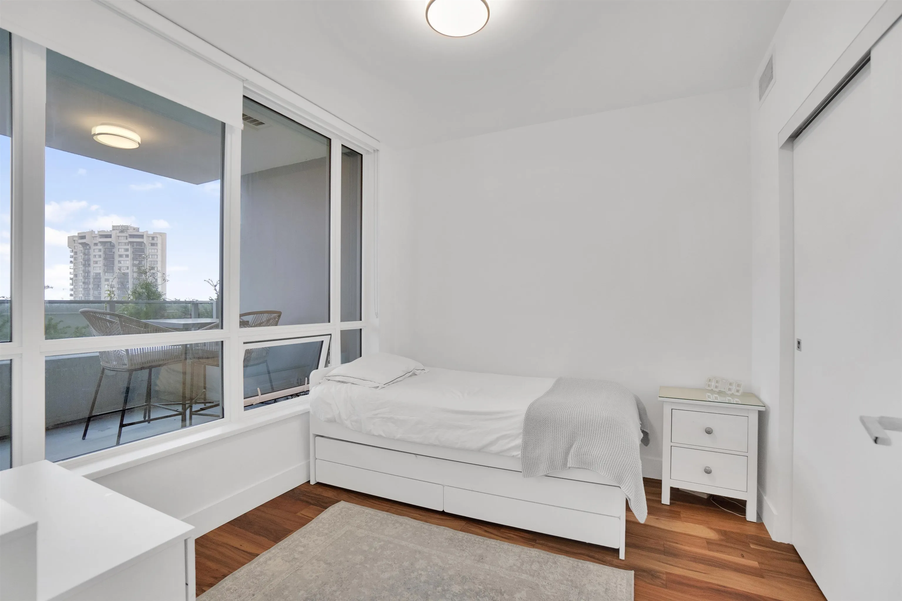 1302 1675 Lions Gate Lane