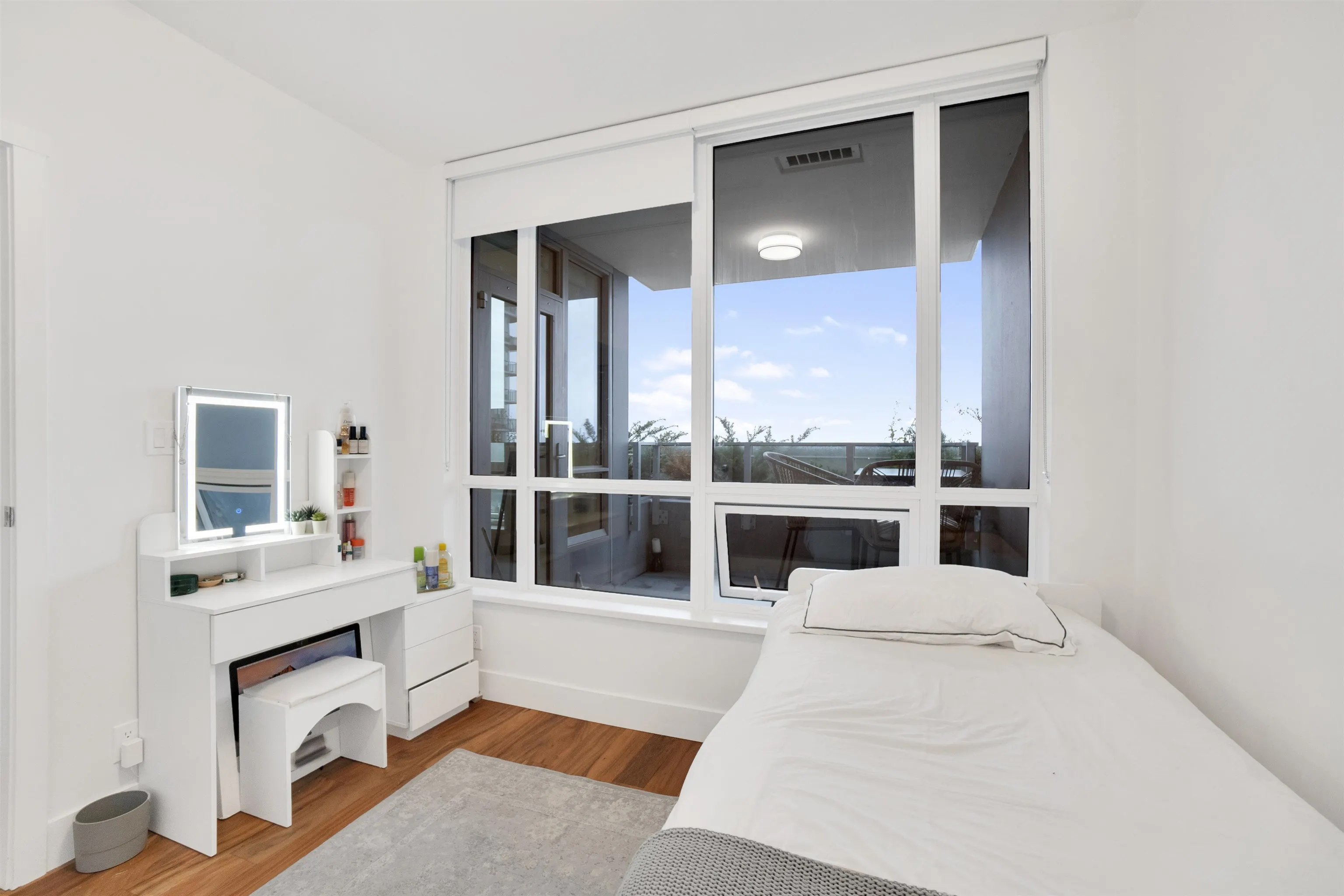 1302 1675 Lions Gate Lane