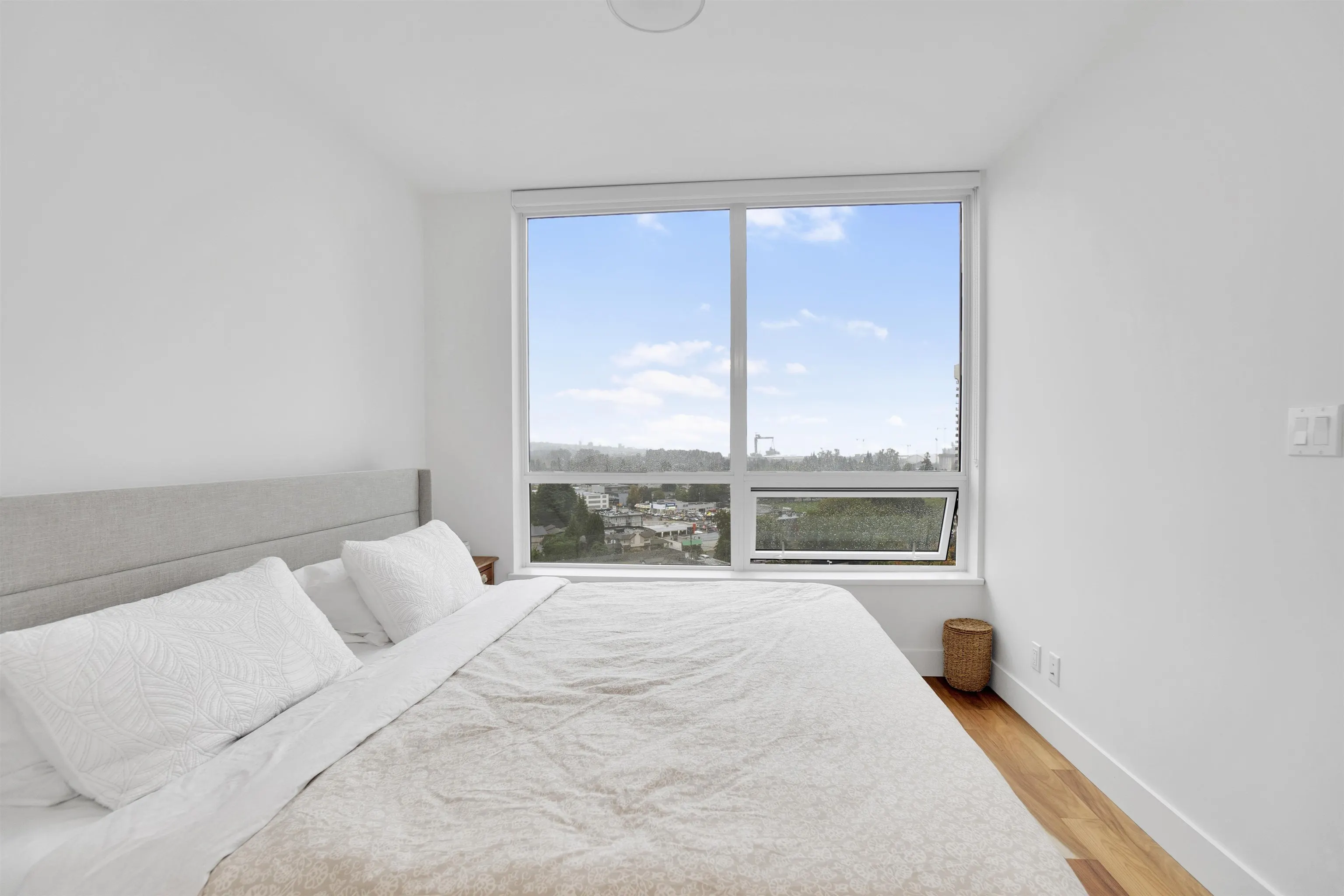 1302 1675 Lions Gate Lane