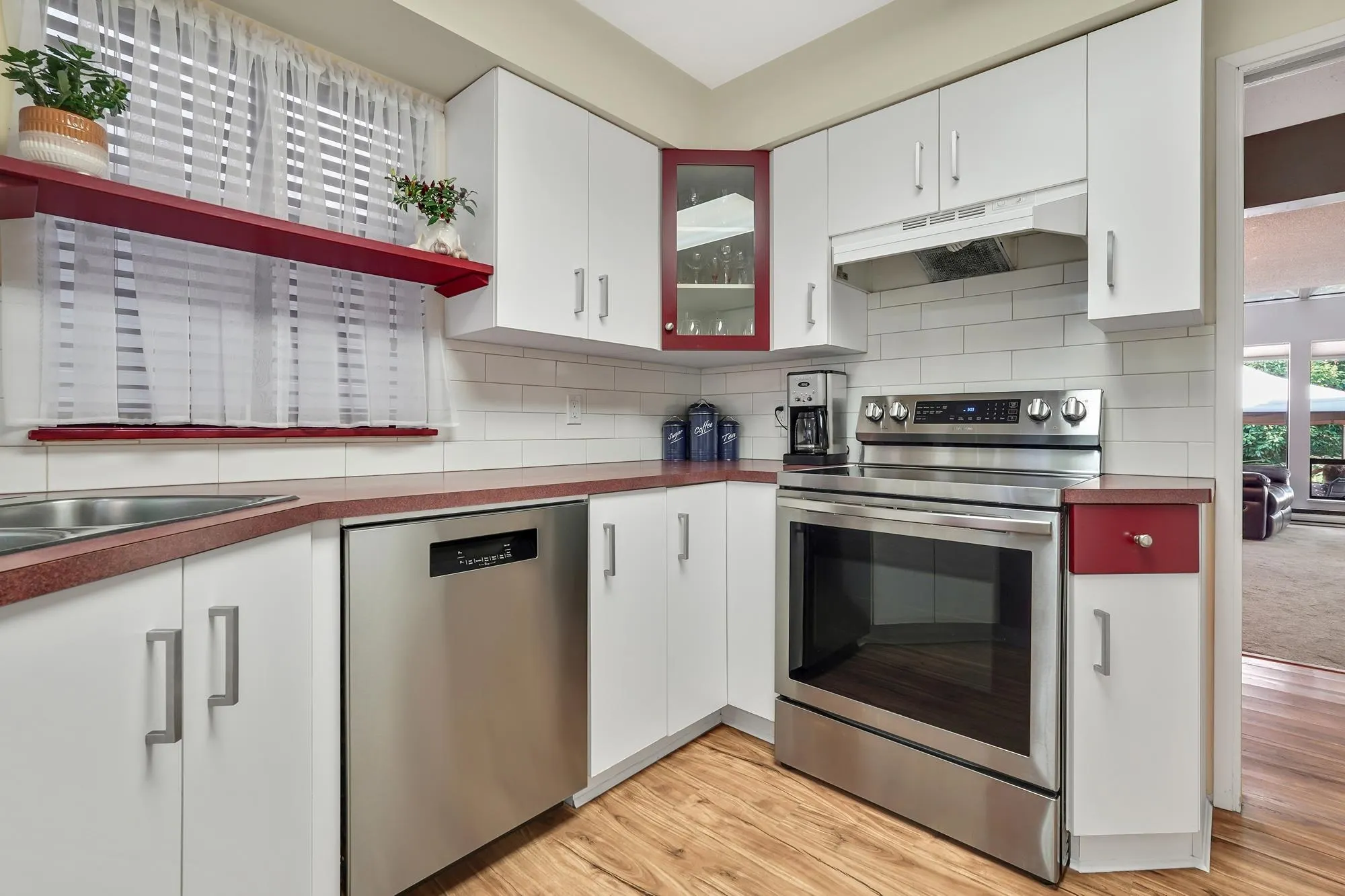 5766 Mayview Circle