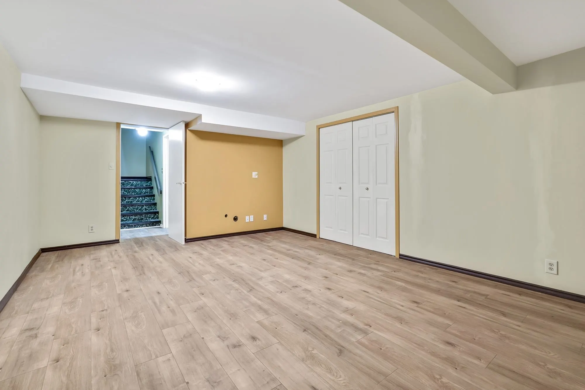 5766 Mayview Circle