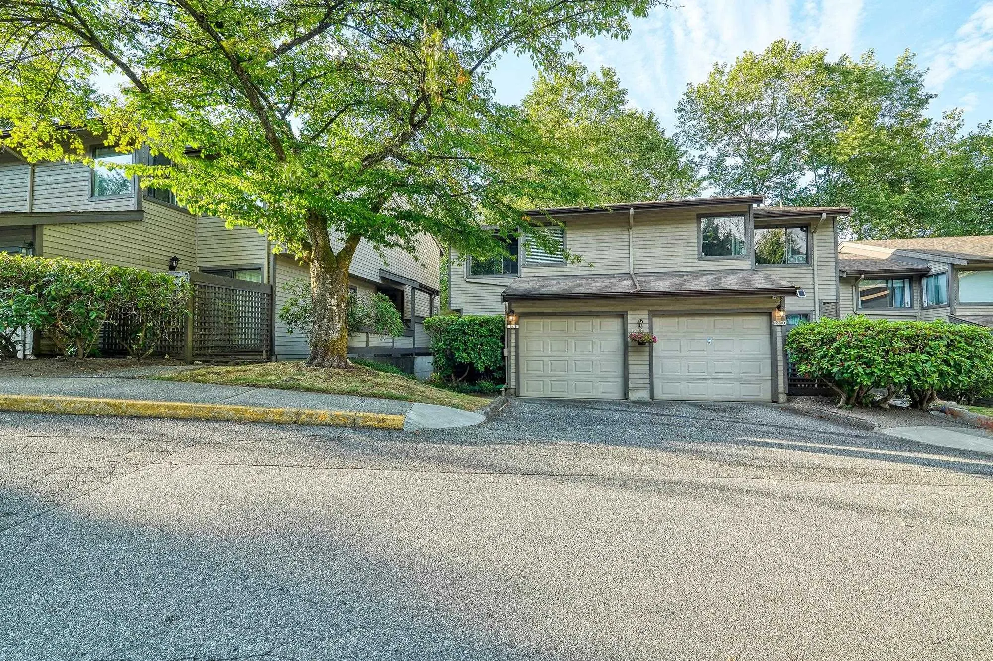 5766 Mayview Circle