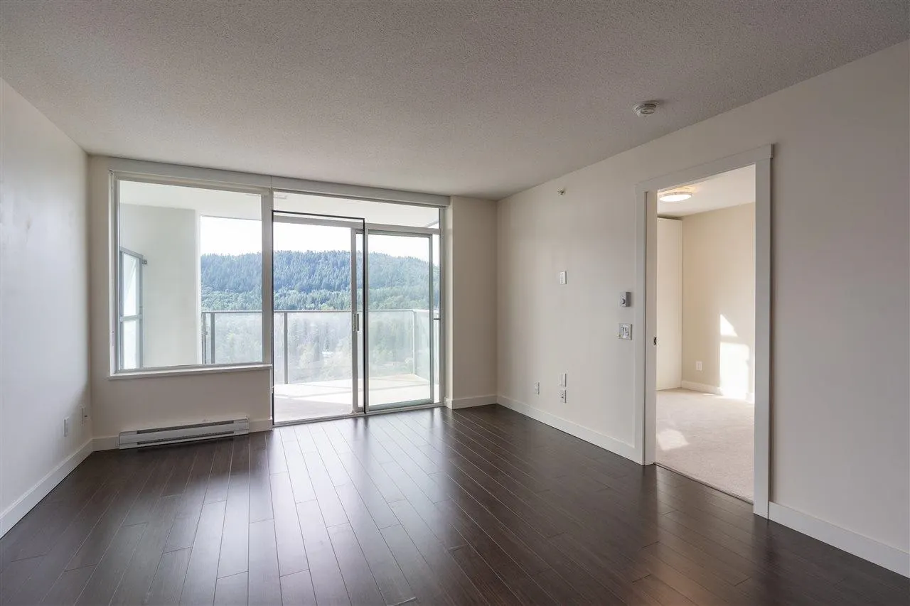 1501 602 Como Lake Avenue