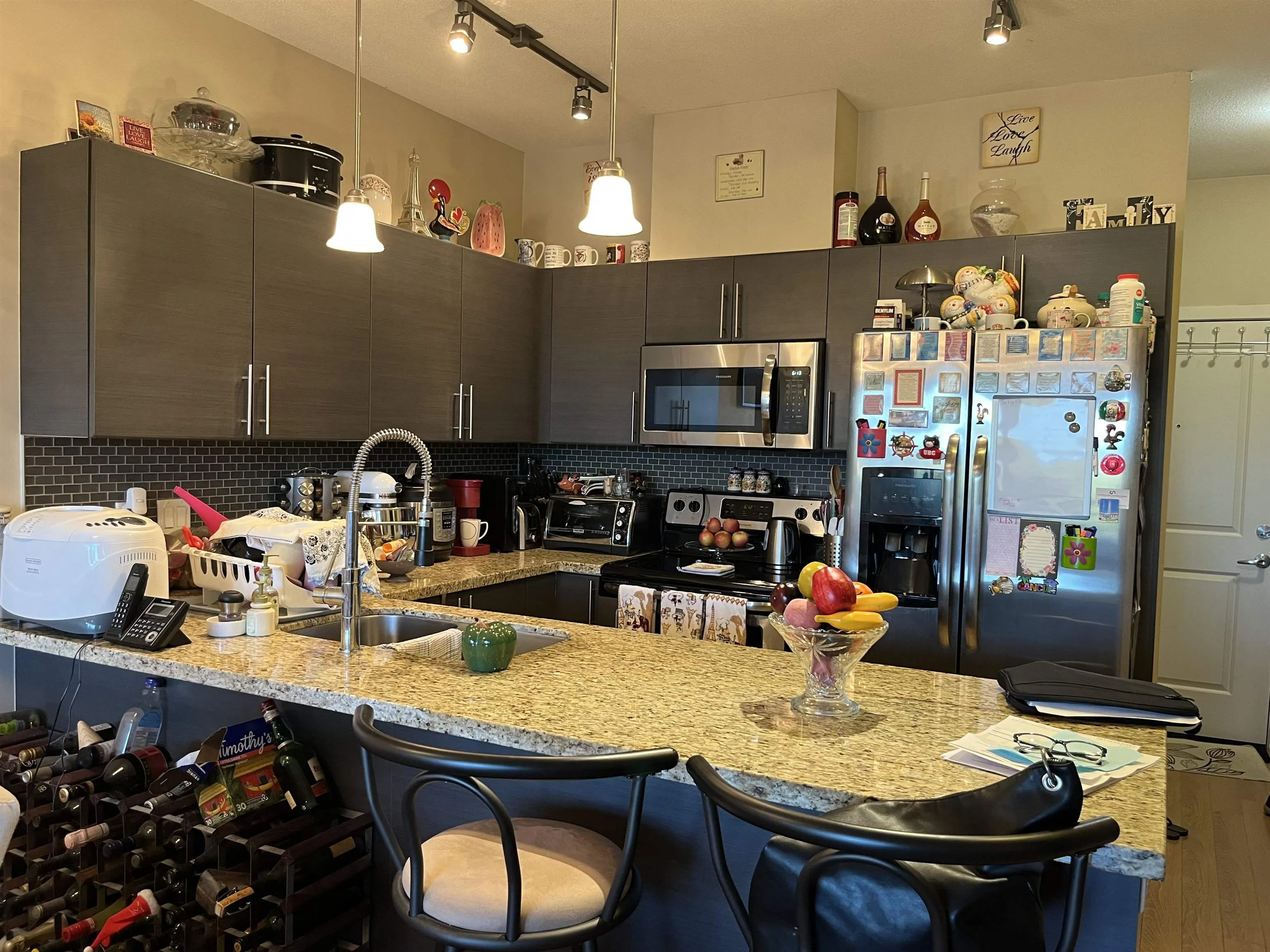 PH3 2239 Kingsway Street