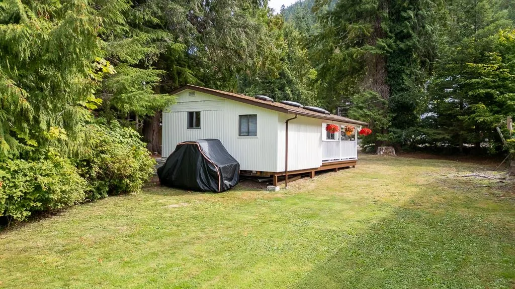 5223 Wesjac Road