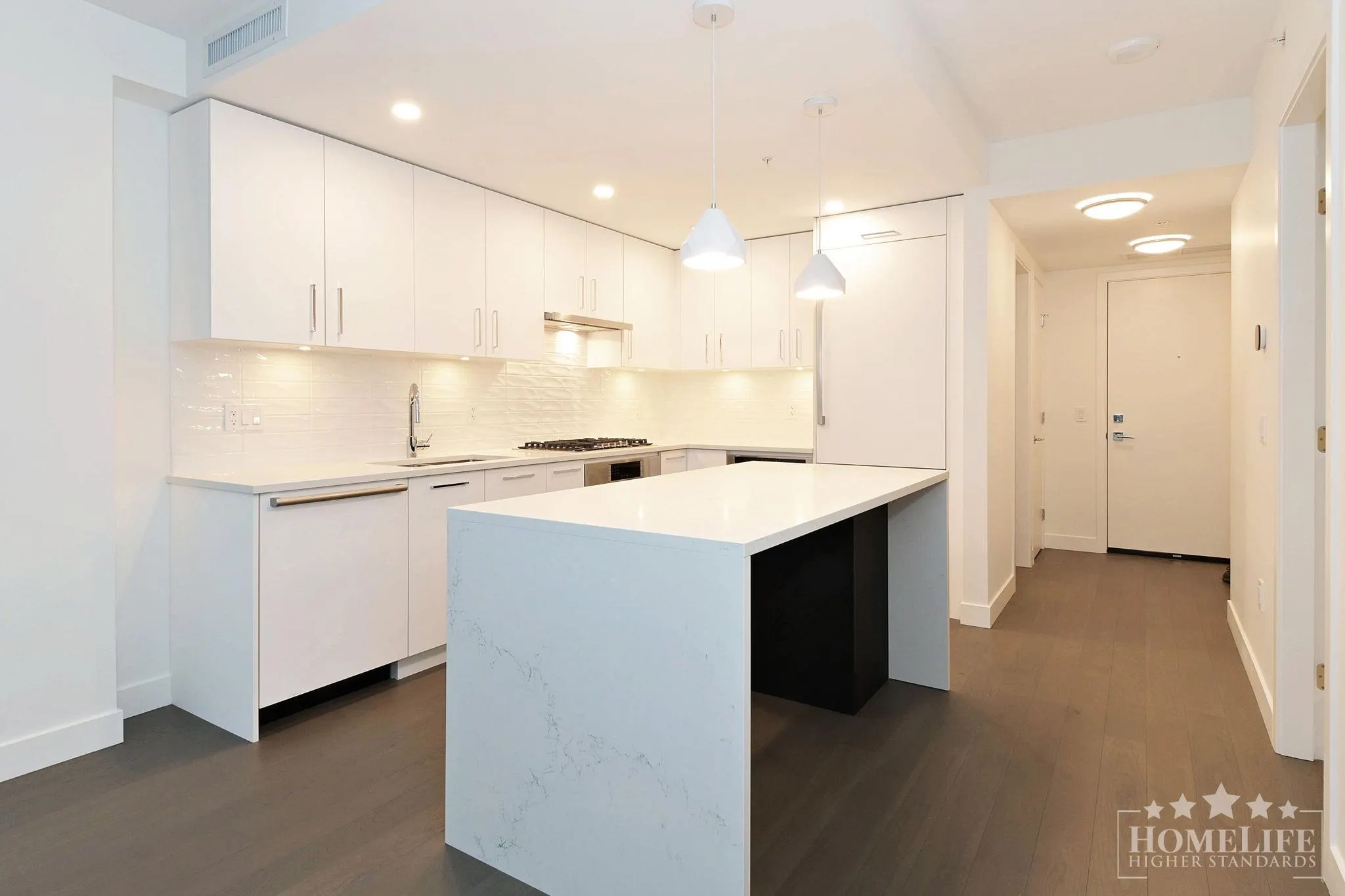 1003 1588 Johnston Road