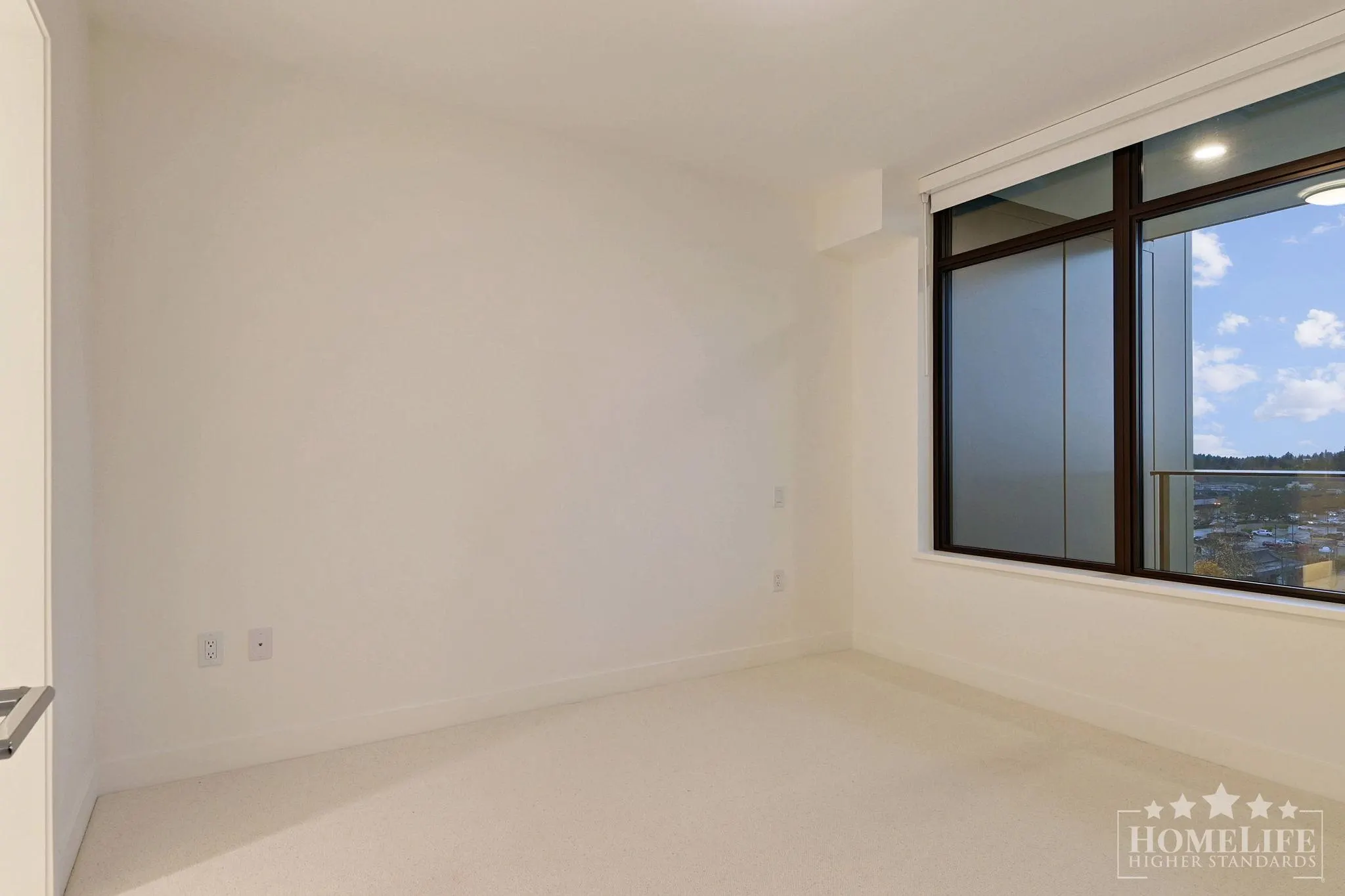 1003 1588 Johnston Road