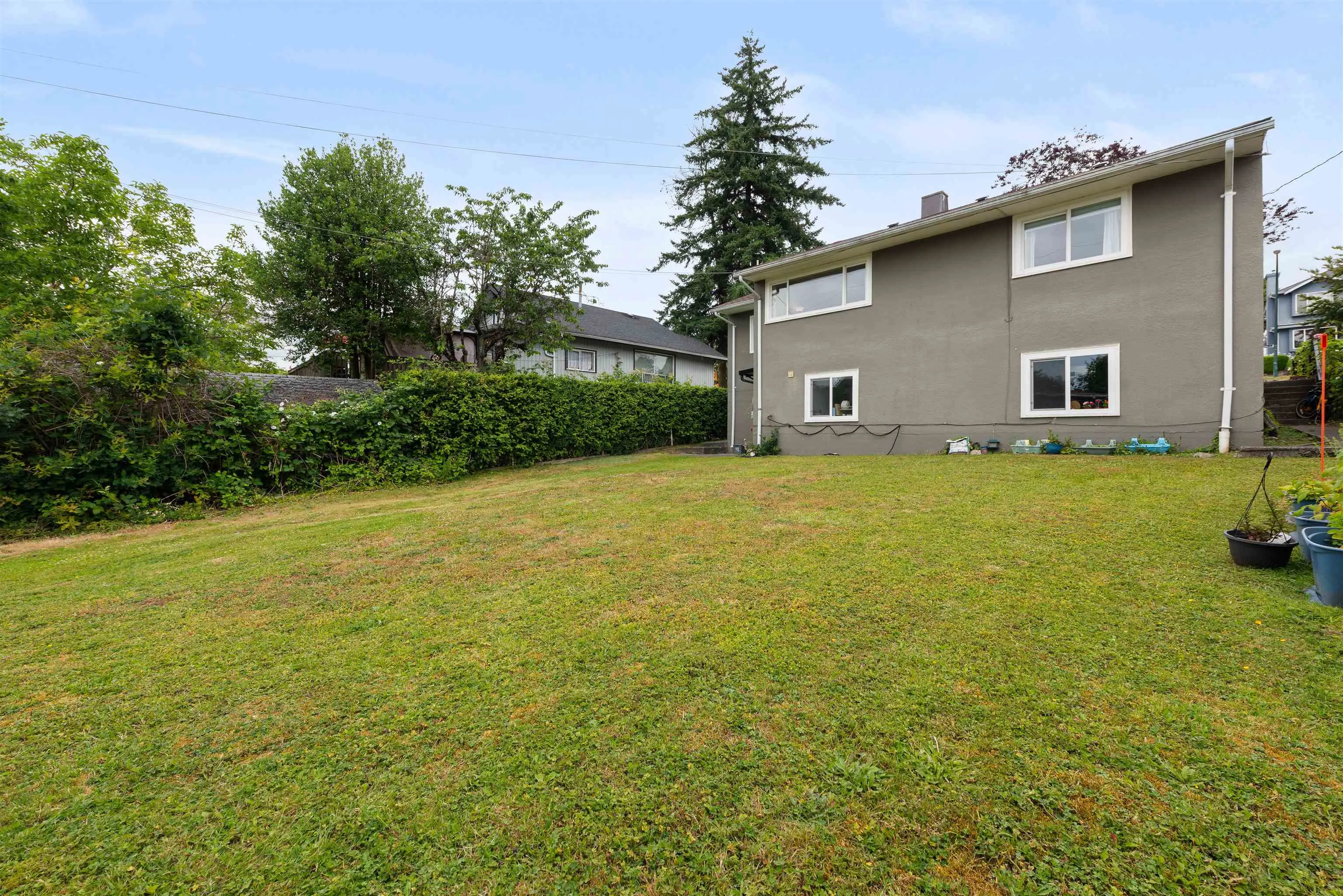 4561 Nanaimo Street