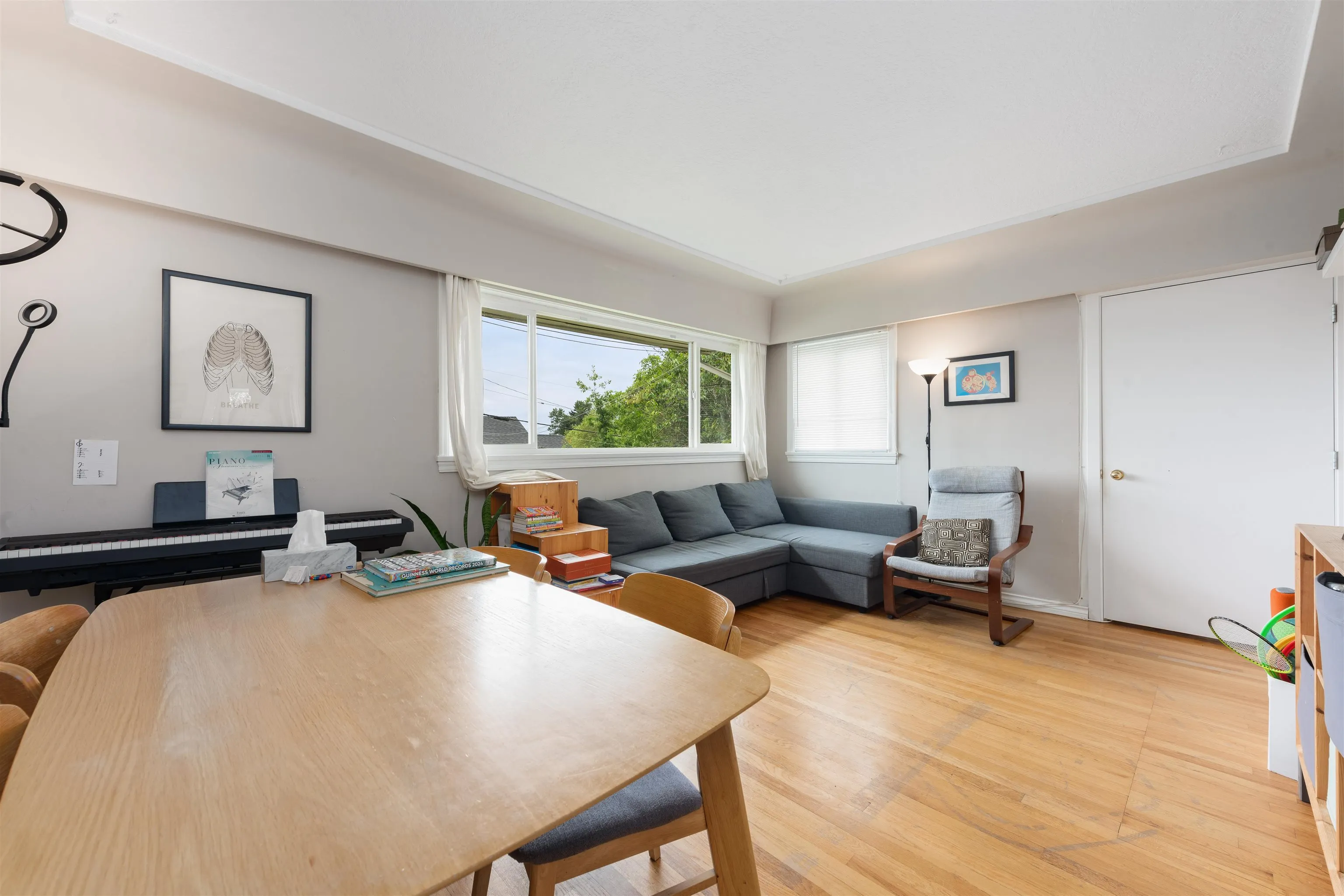 4561 Nanaimo Street