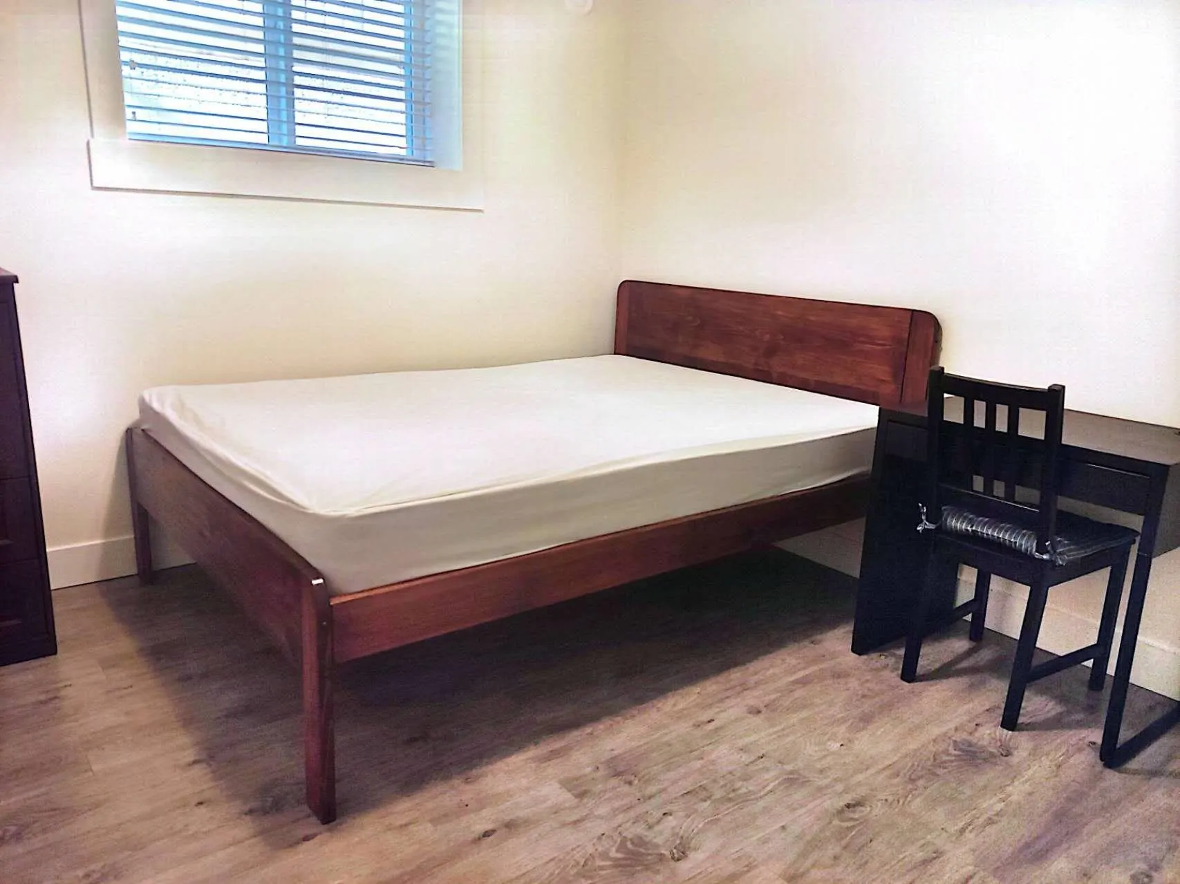 2 Bed Suite 4XXX Huxley Avenue