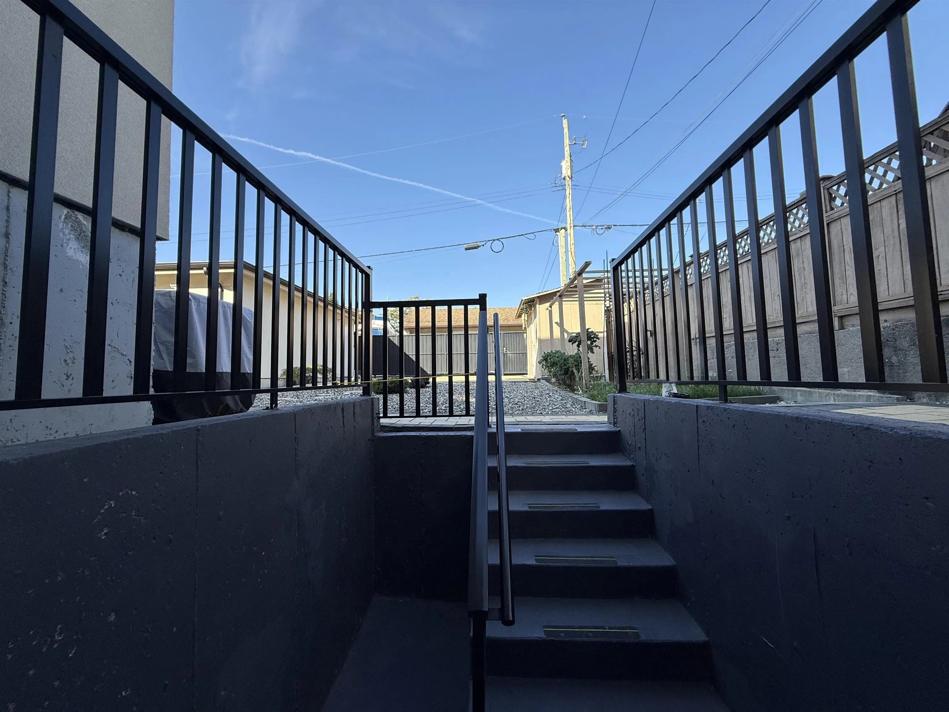 2 Bed Suite 4XXX Huxley Avenue