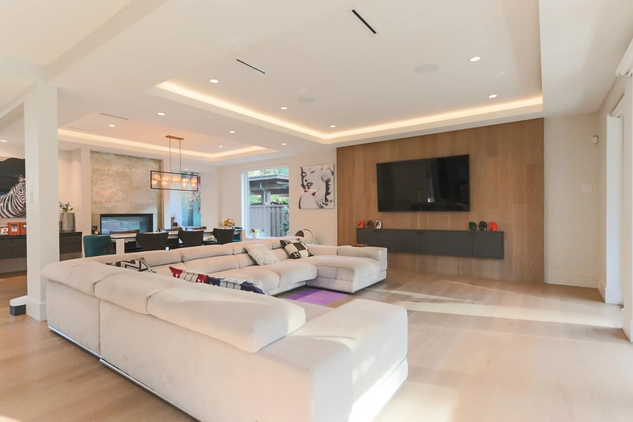4341 Carolyn Drive