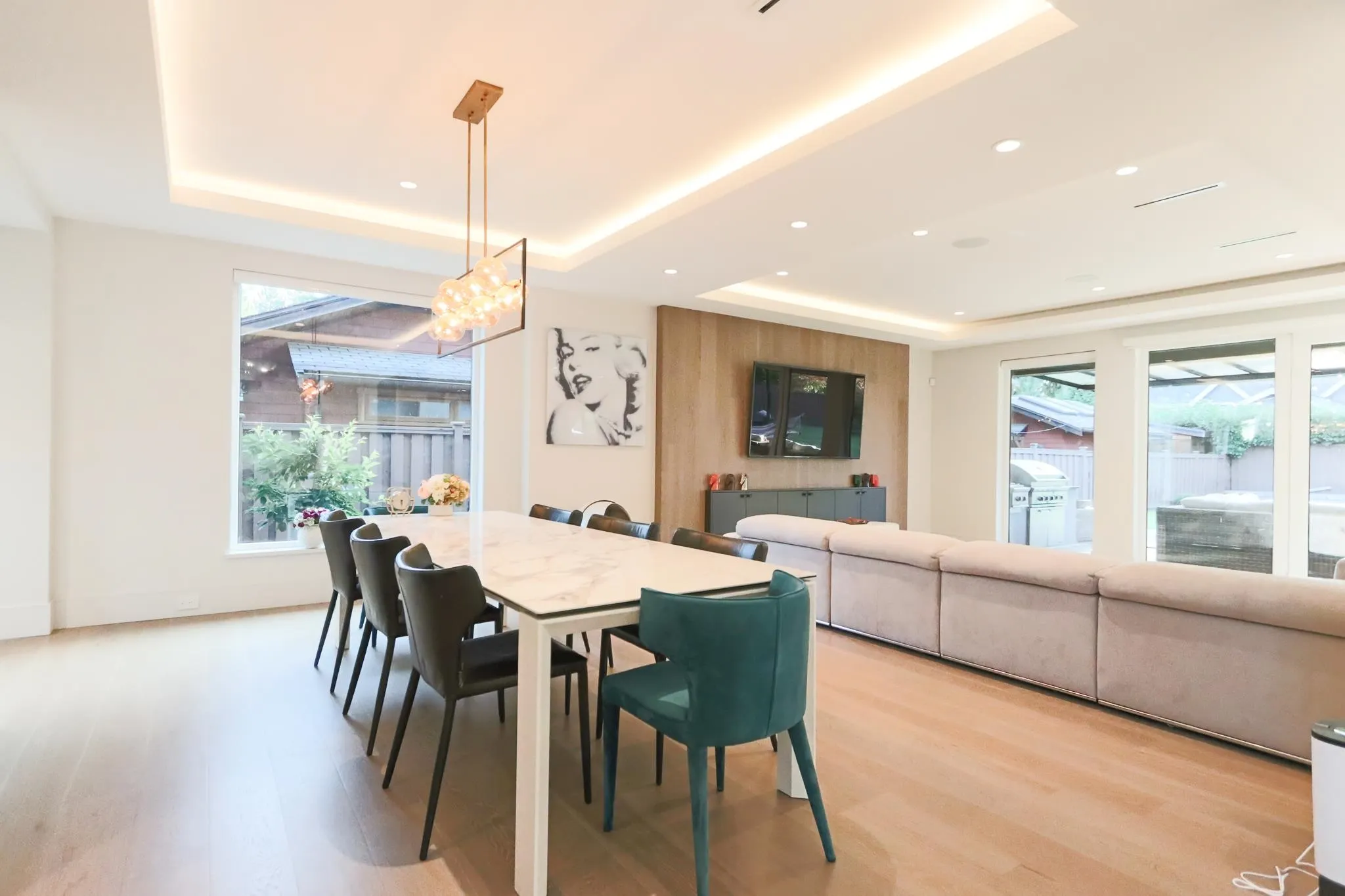 4341 Carolyn Drive