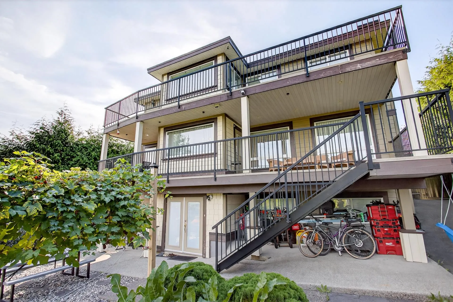 1527 Greenstone Court