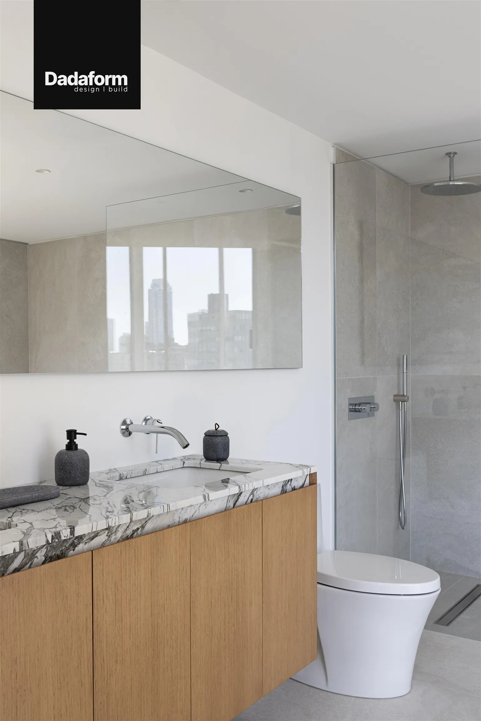 02 738 Broughton Street