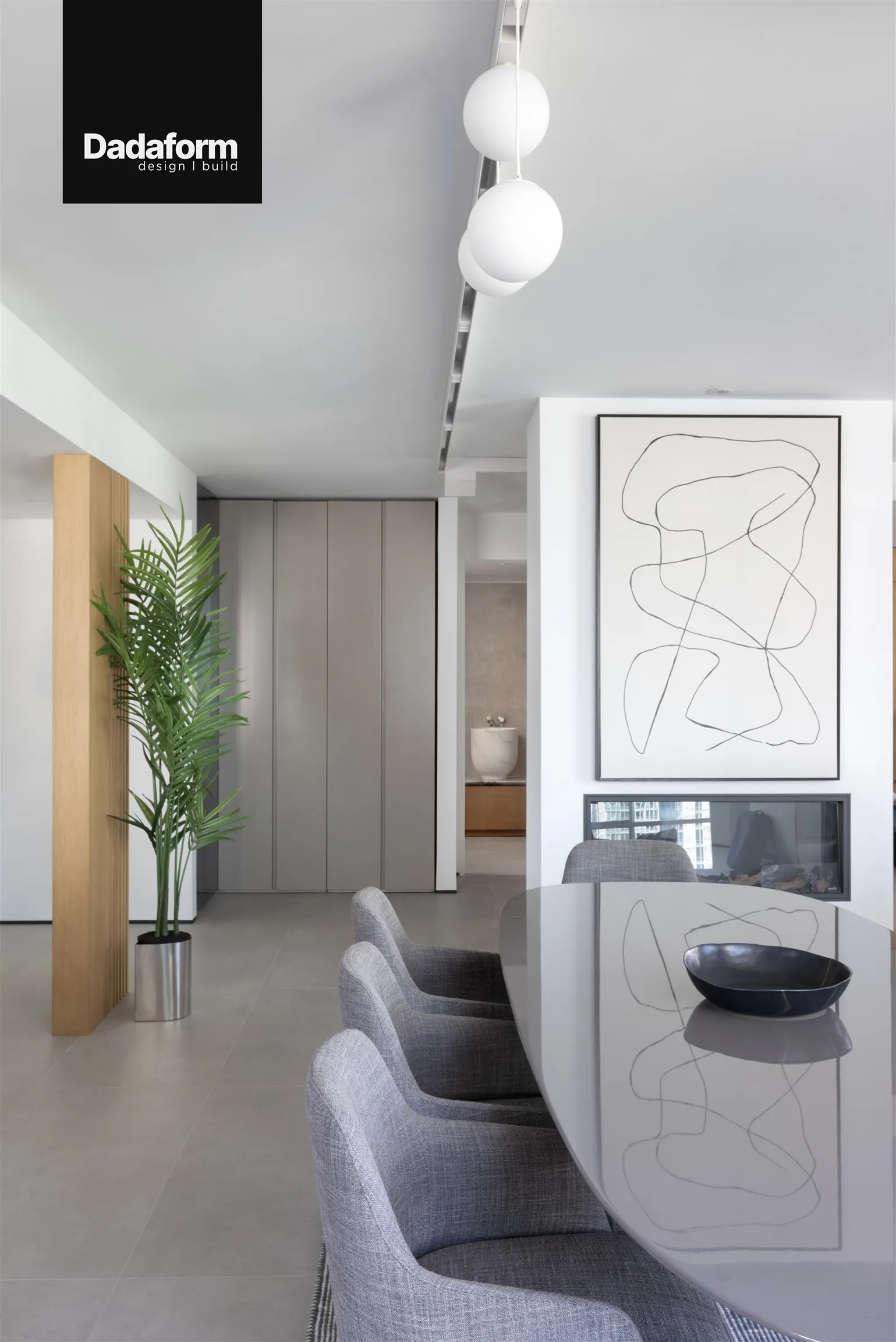 02 738 Broughton Street