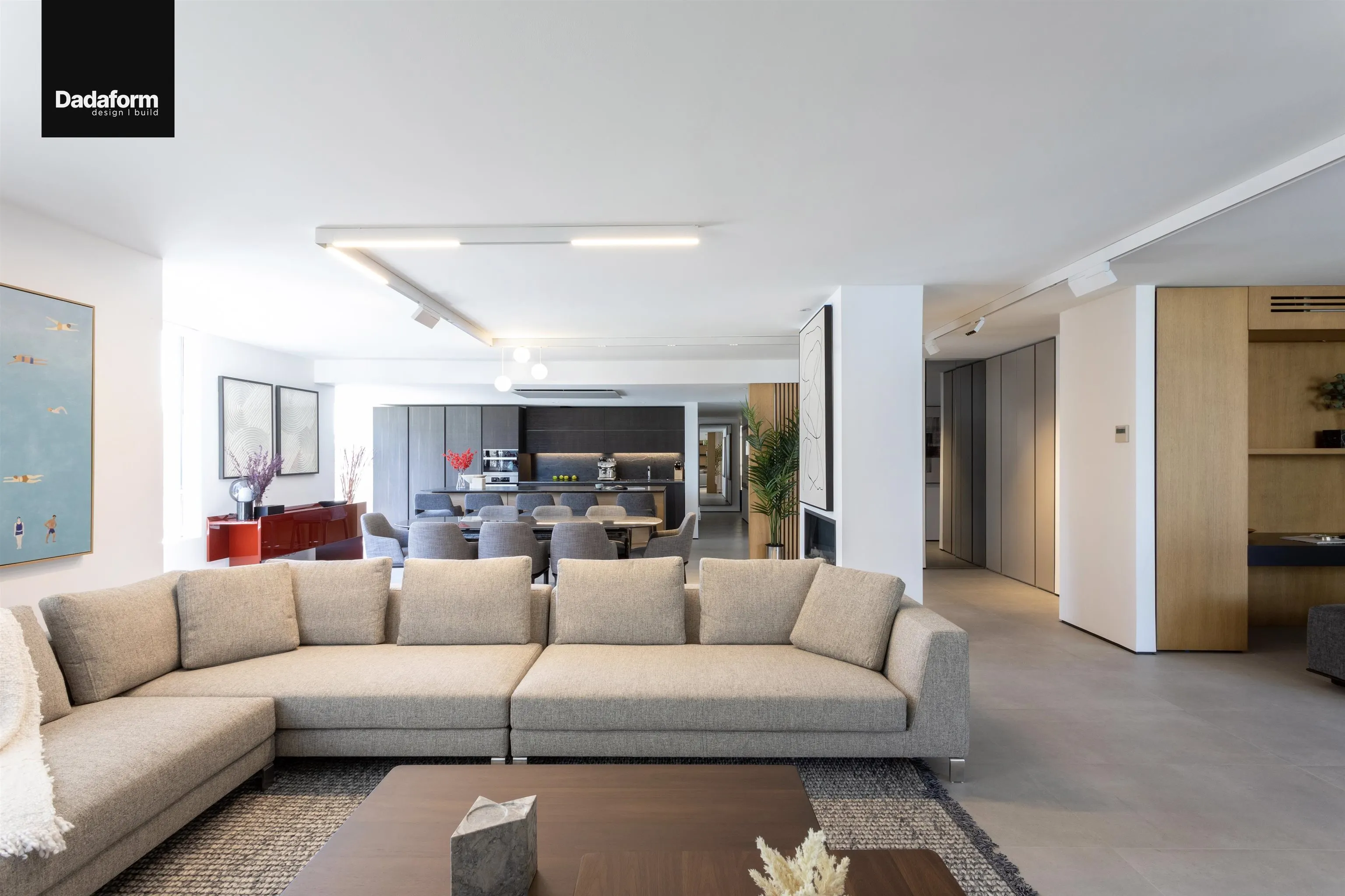 02 738 Broughton Street