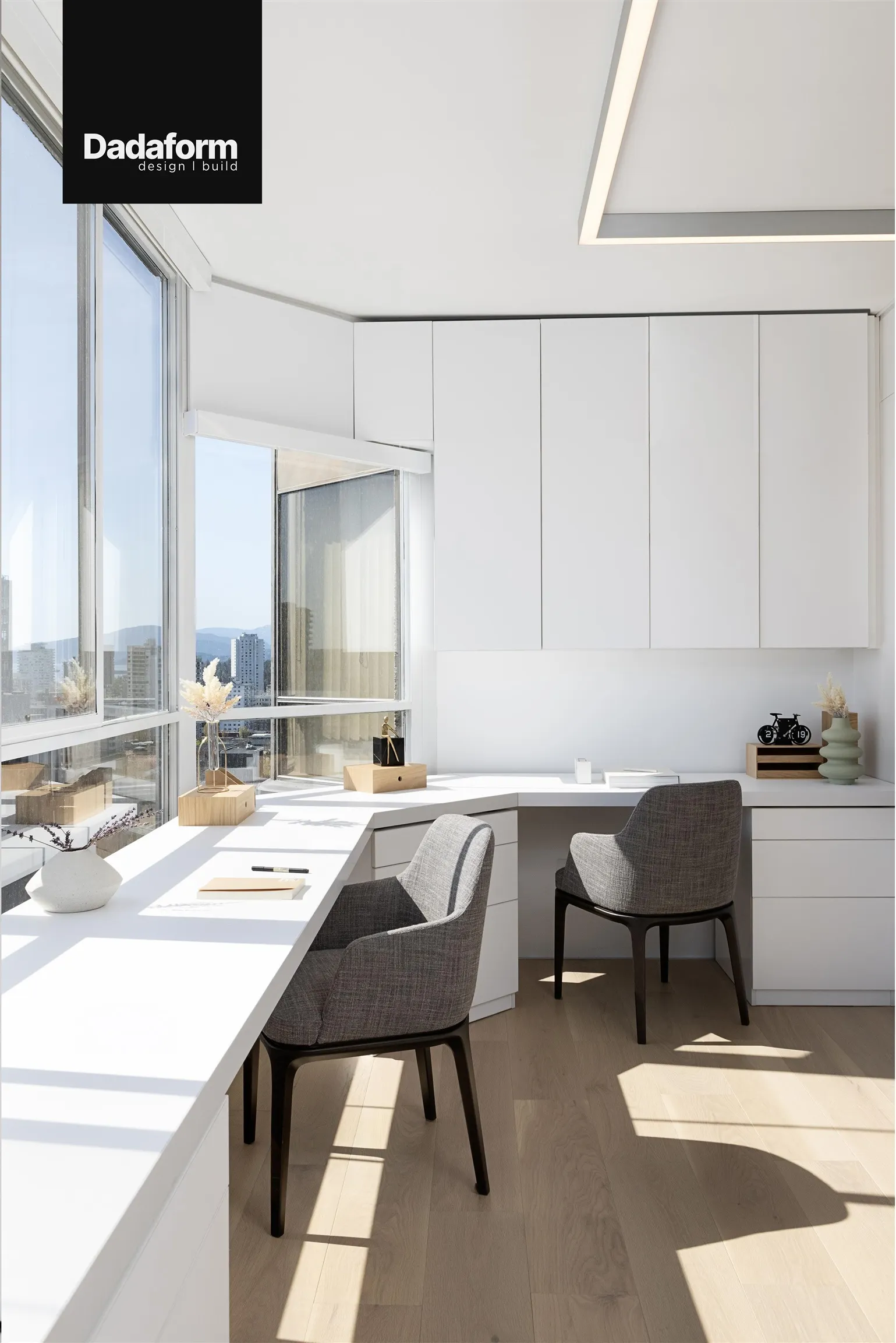 02 738 Broughton Street