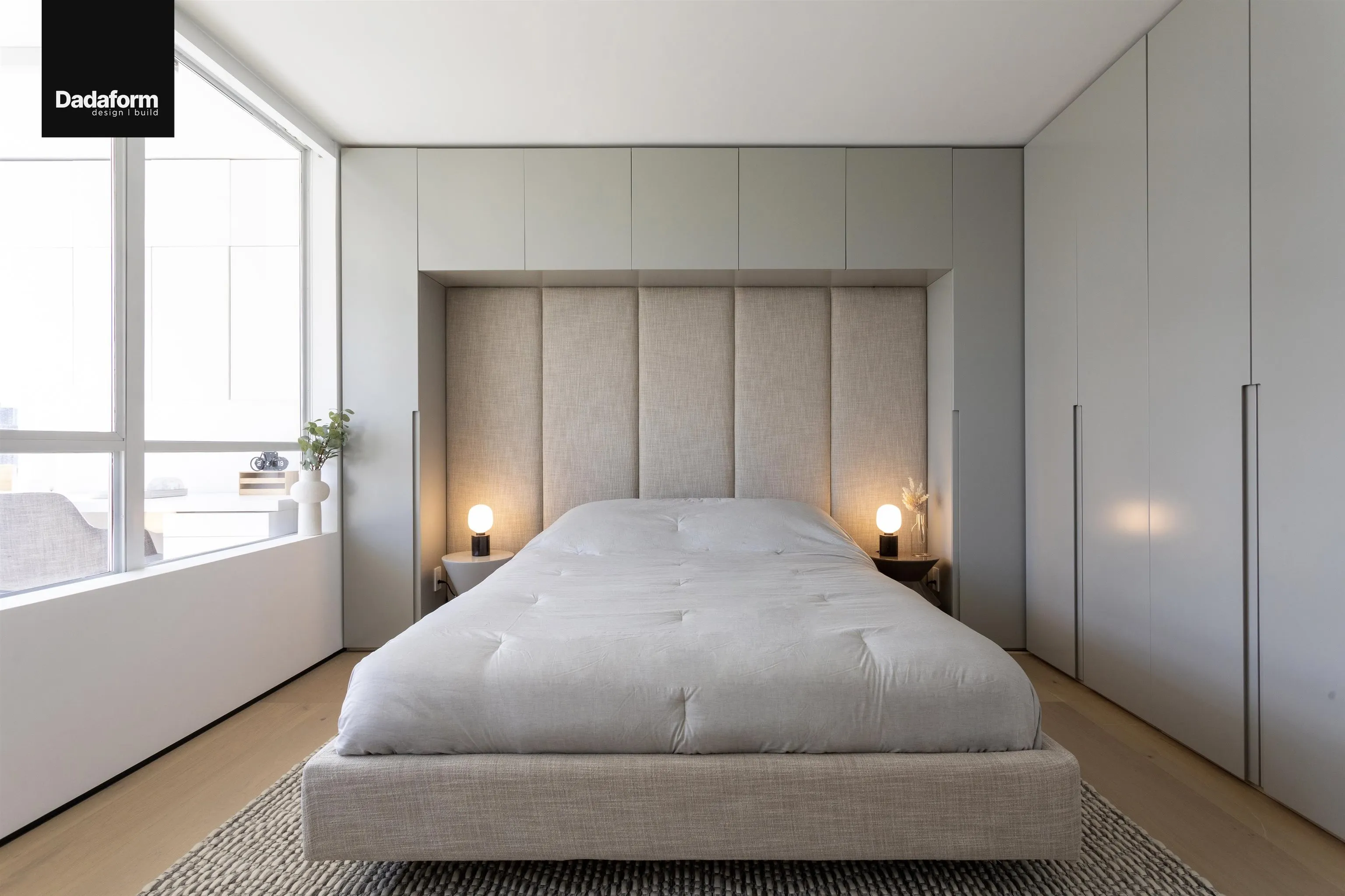 02 738 Broughton Street