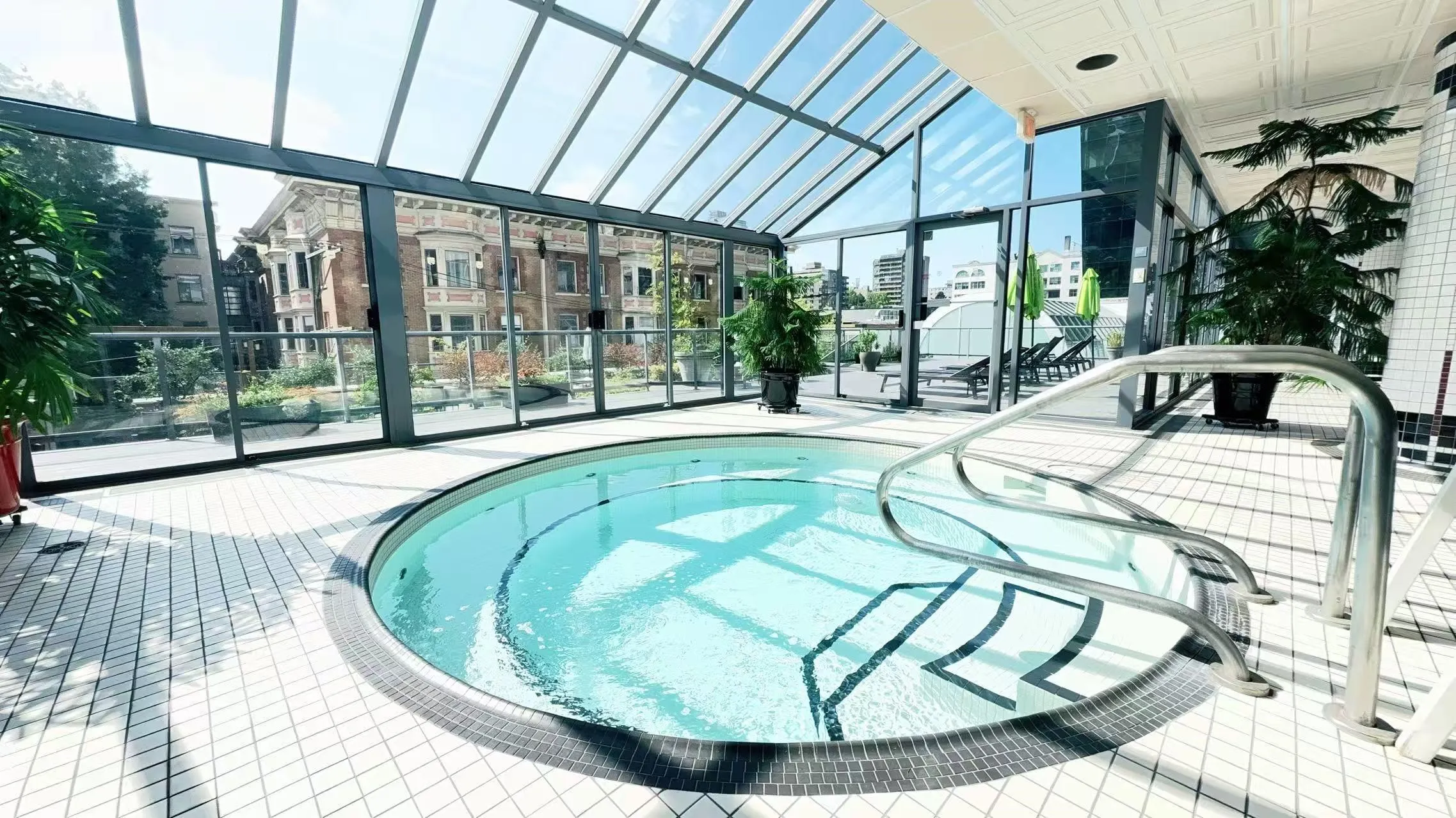 1810 1060 Alberni Street