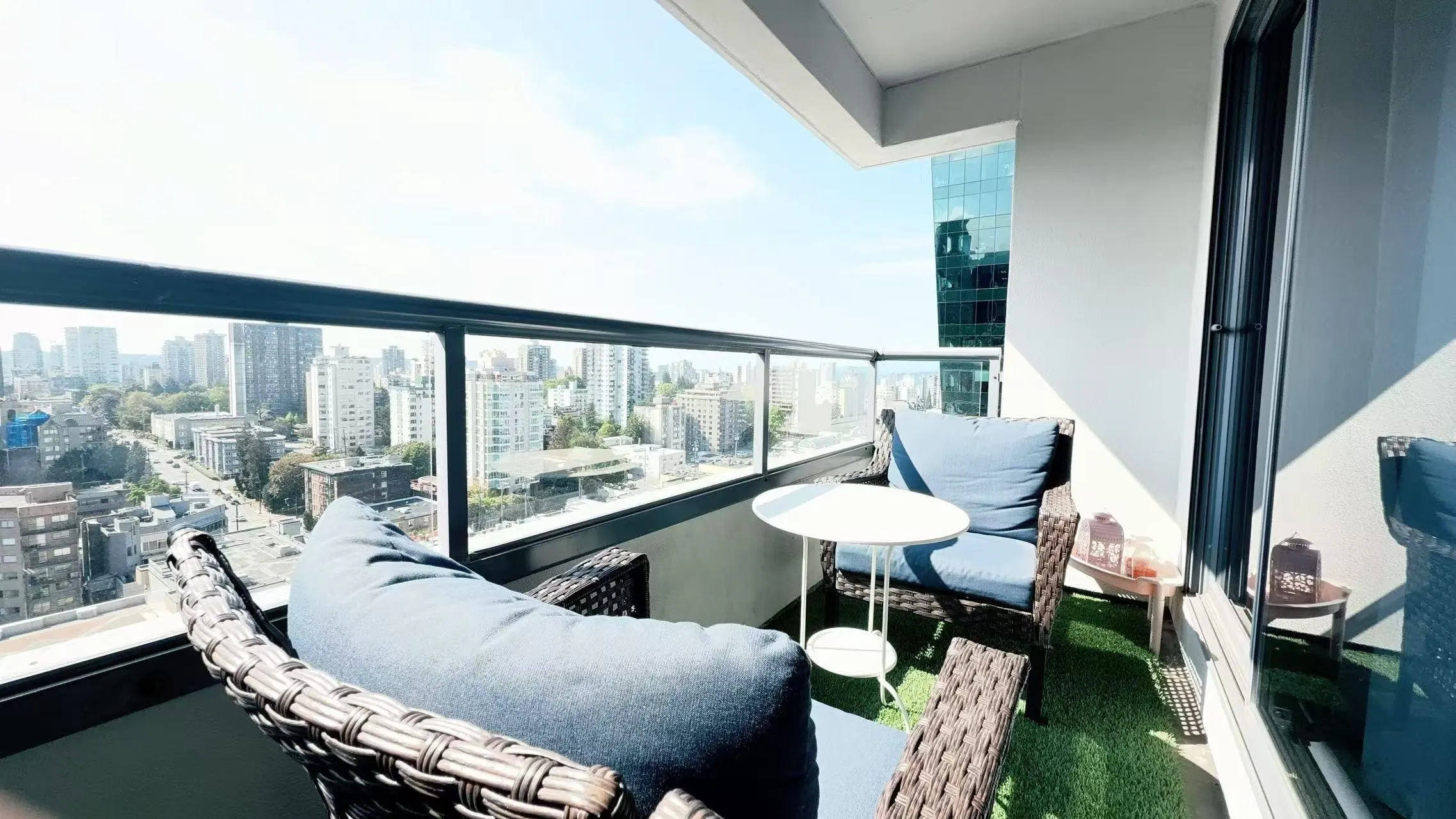 1810 1060 Alberni Street