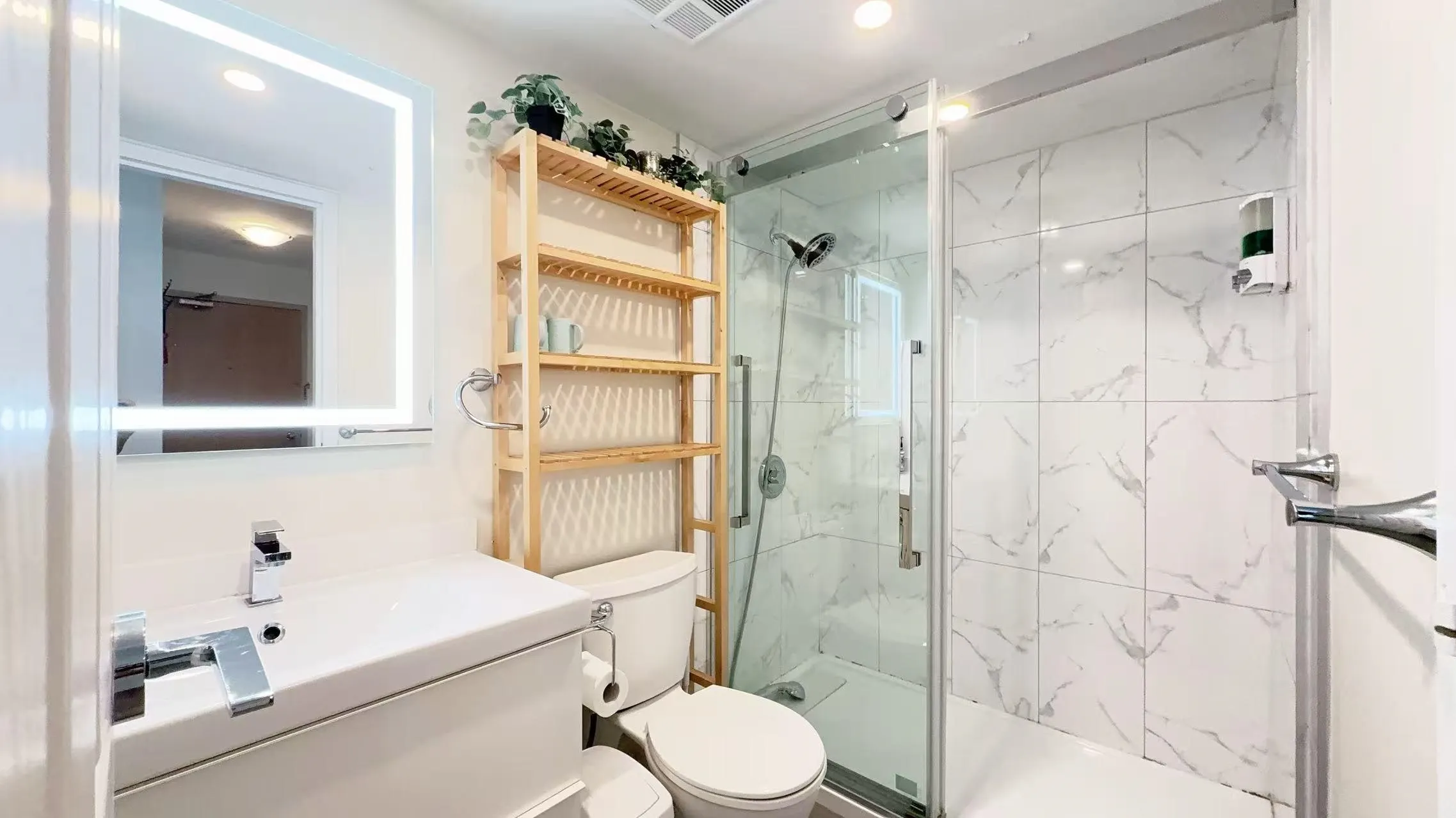 1810 1060 Alberni Street