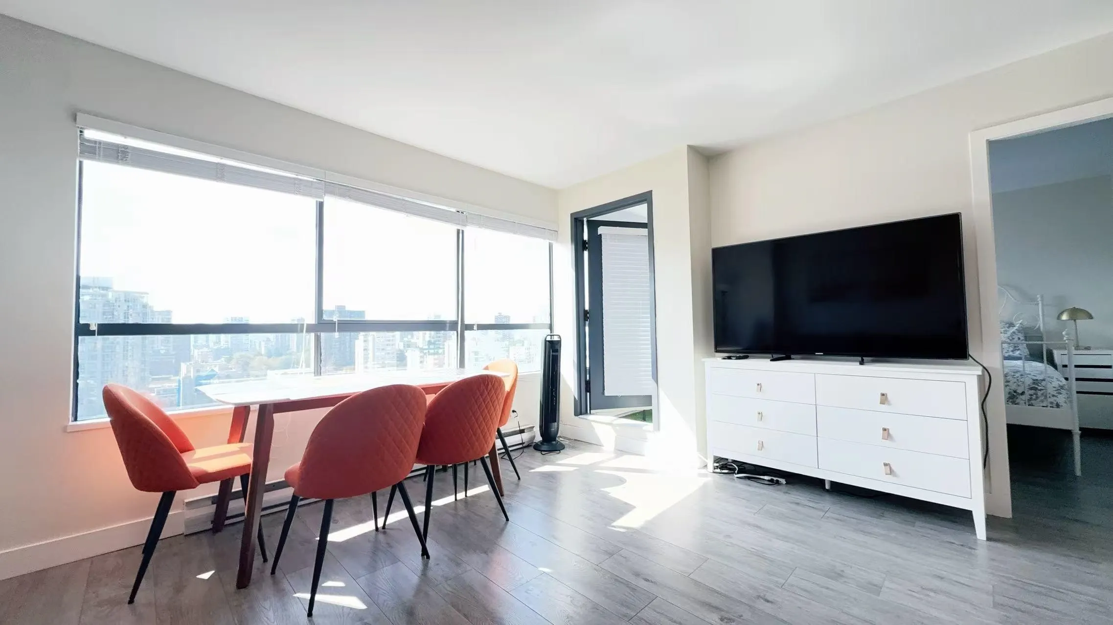 1810 1060 Alberni Street