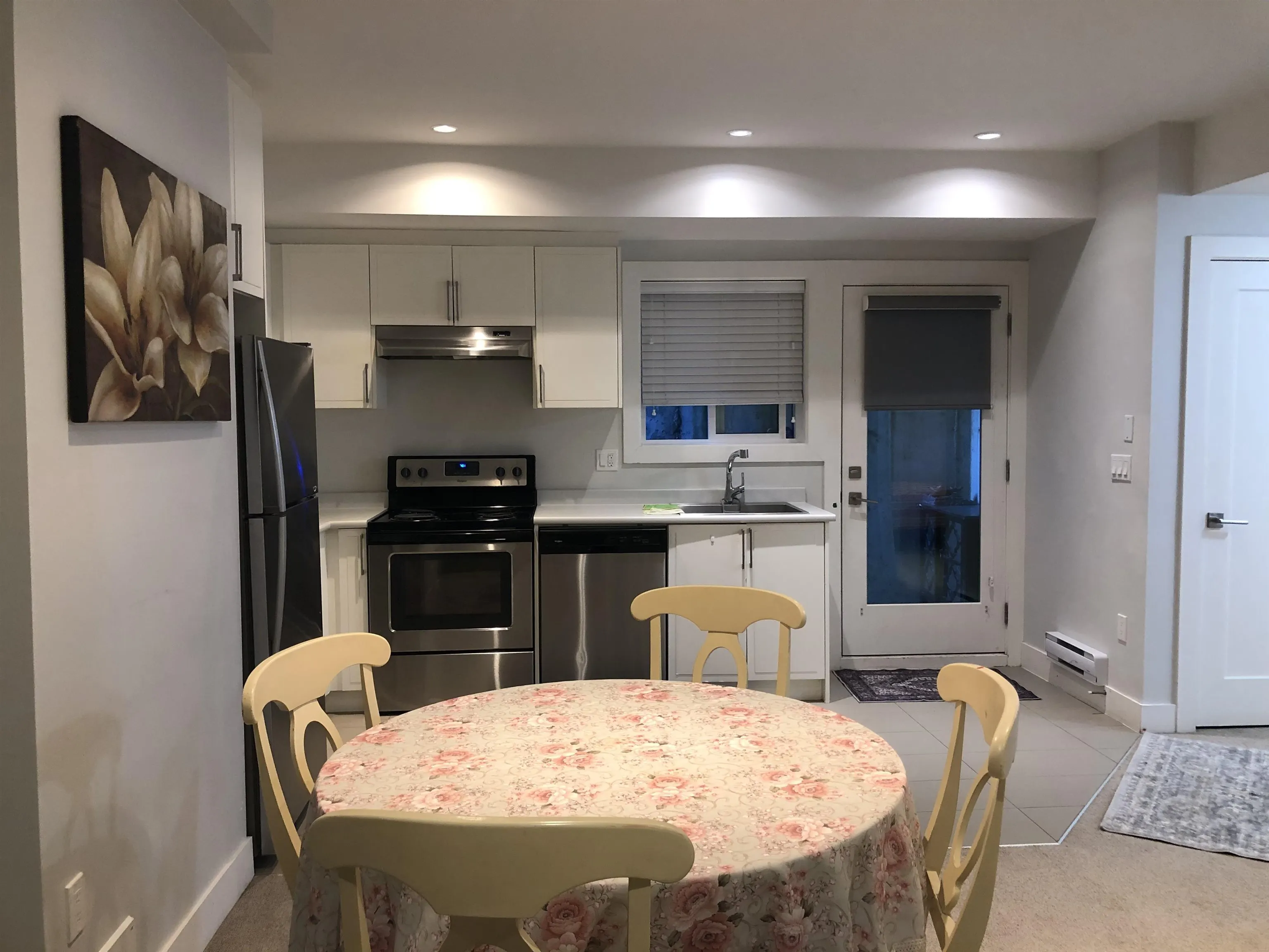 Basement 16475 21a Avenue