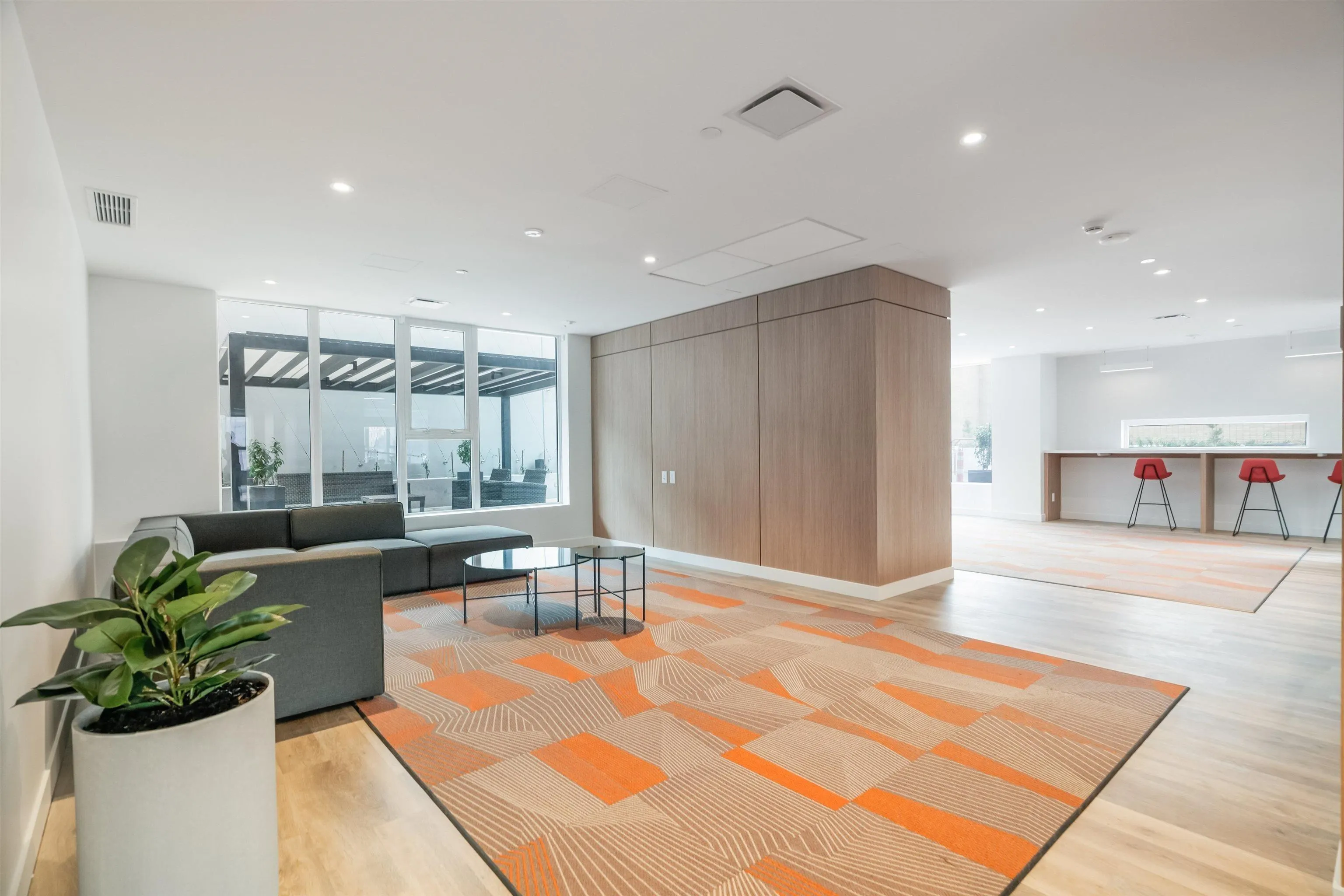 2308 13615 Fraser Highway