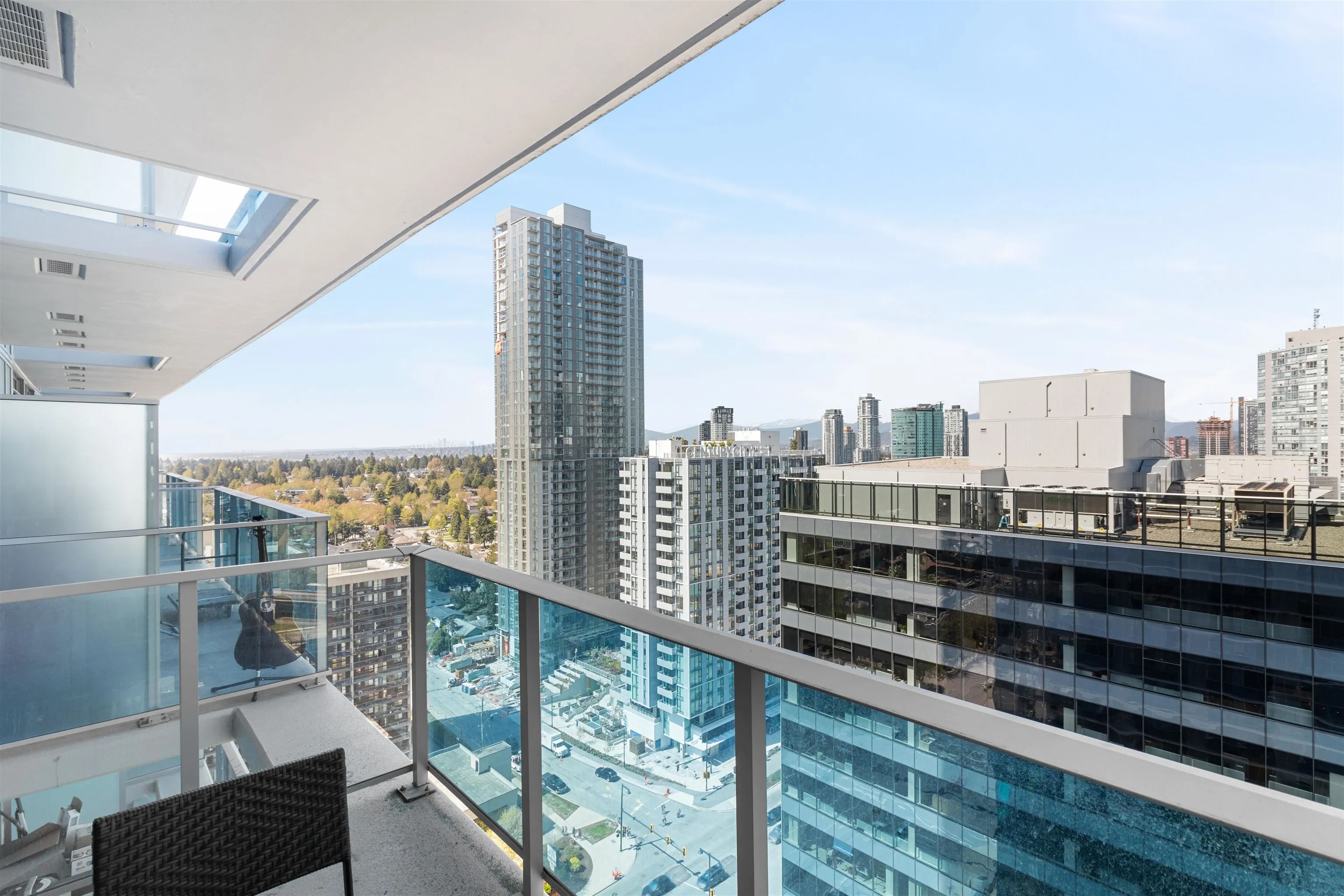 2308 13615 Fraser Highway