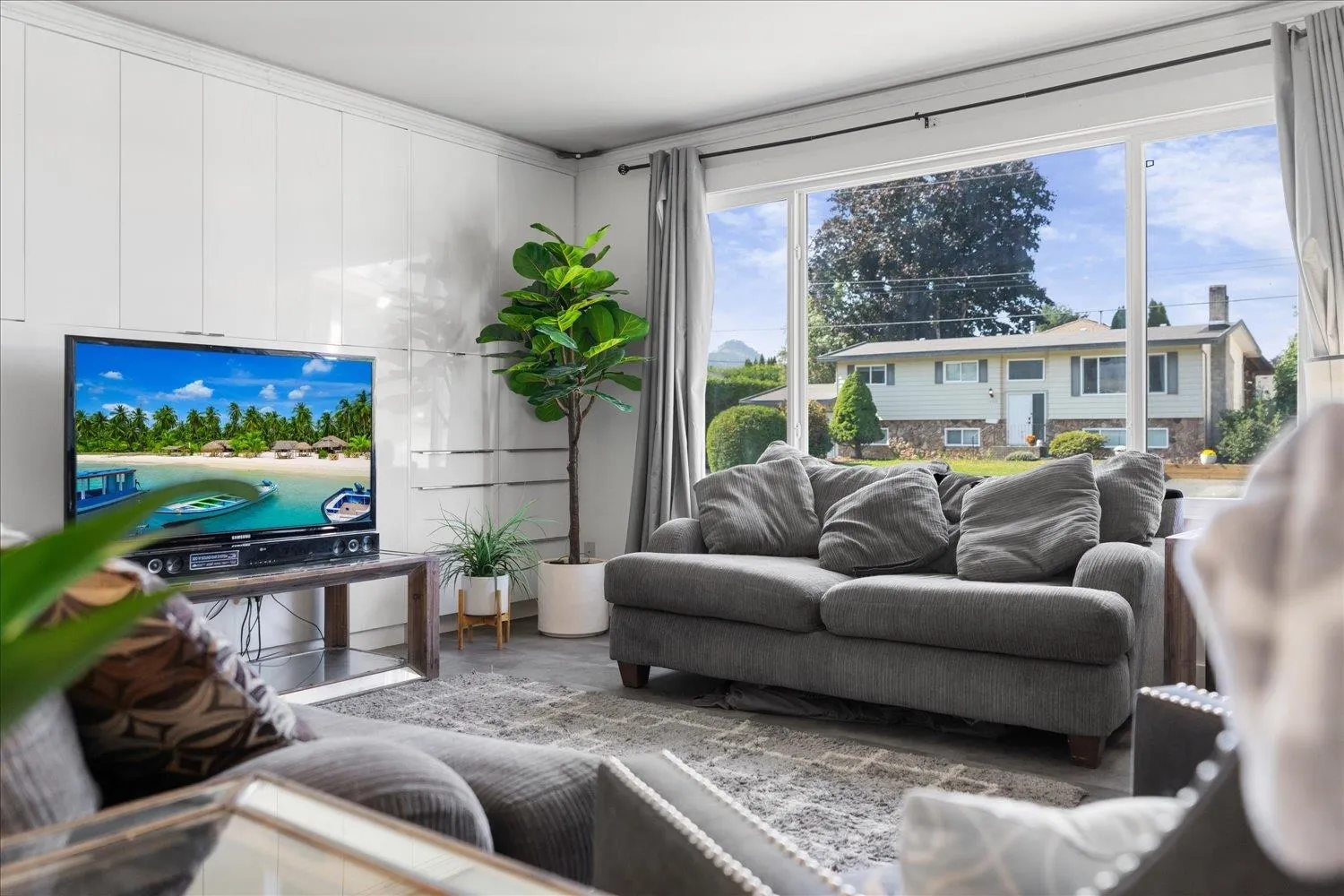 5788 Clover Drive