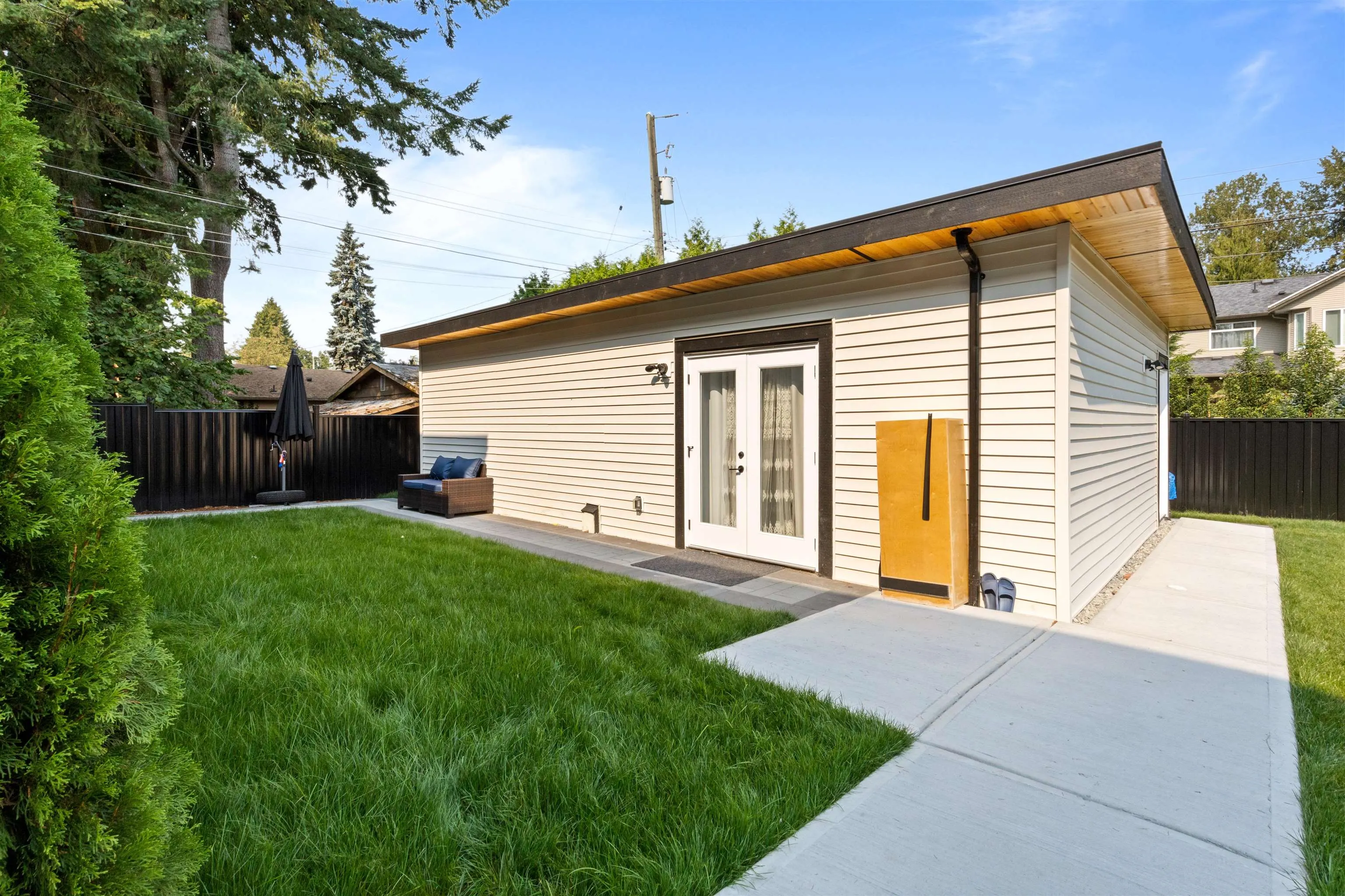 1421 Barberry Drive