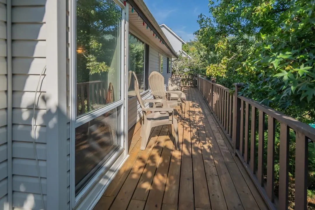2242 Foothills Court