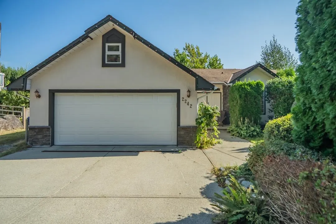 2242 Foothills Court