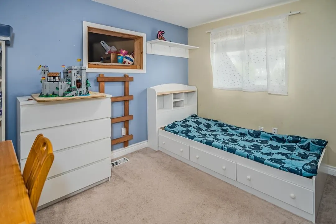 2242 Foothills Court