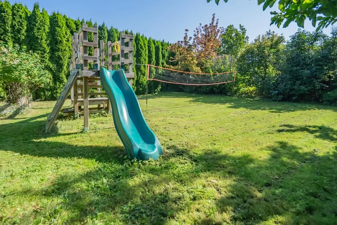 2242 Foothills Court