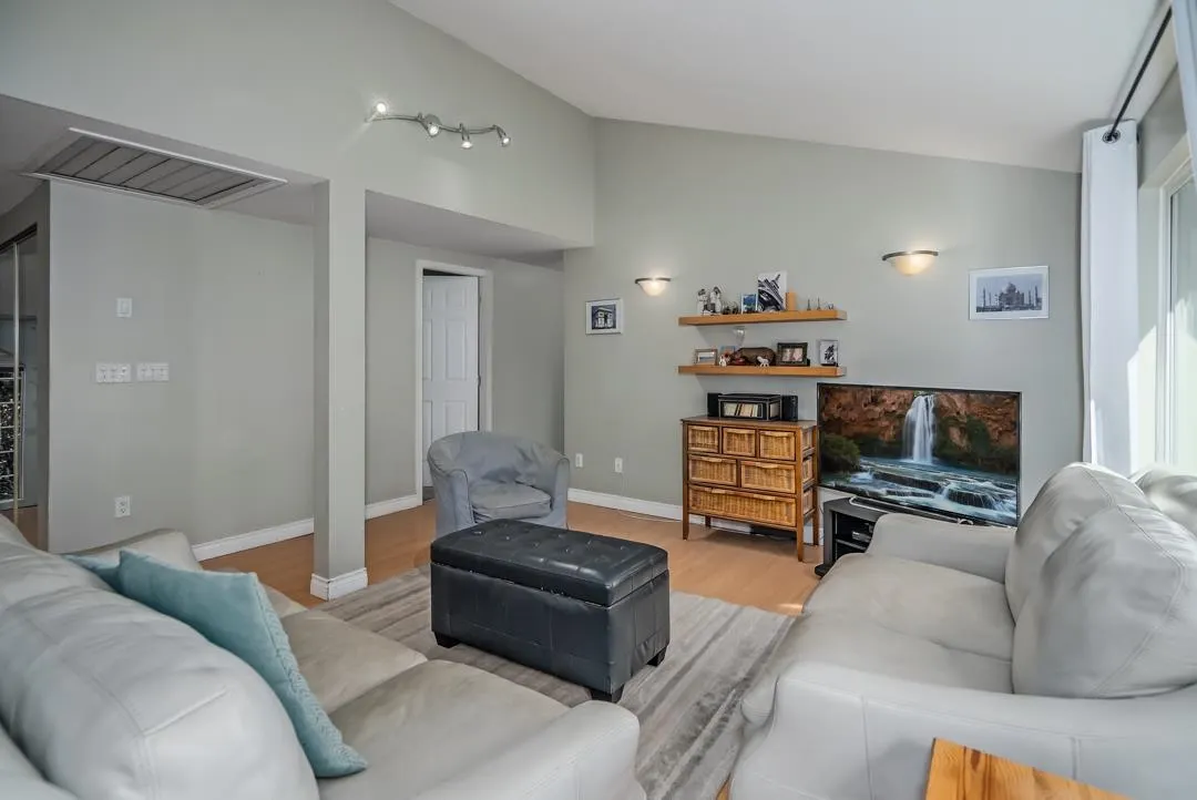 2242 Foothills Court