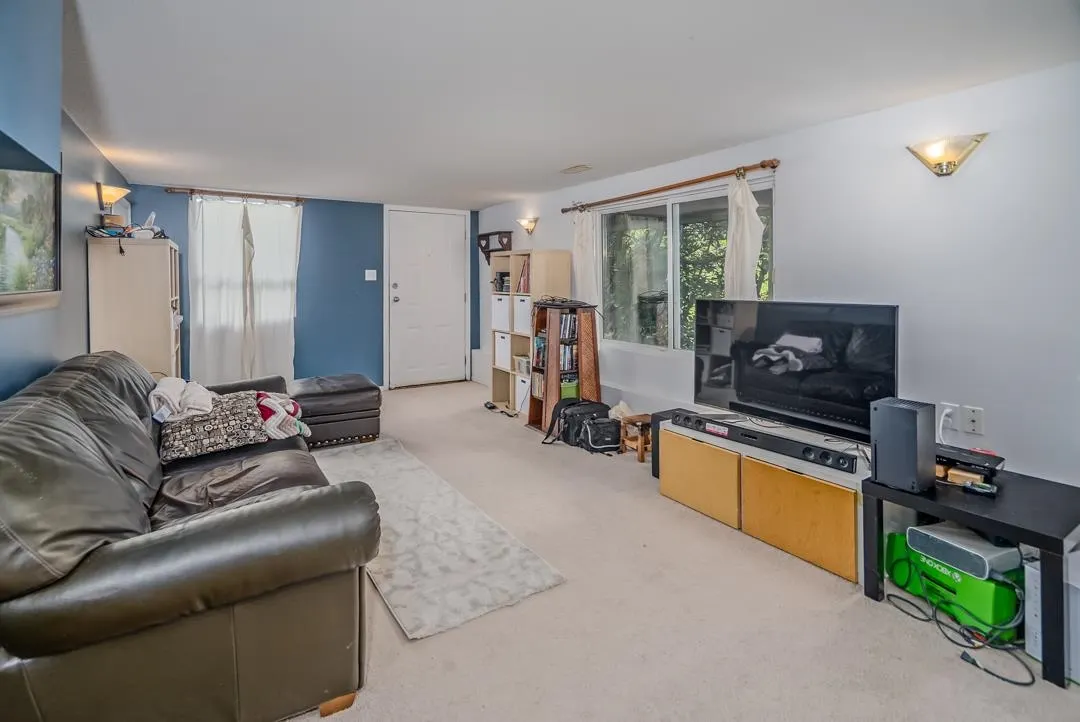 2242 Foothills Court