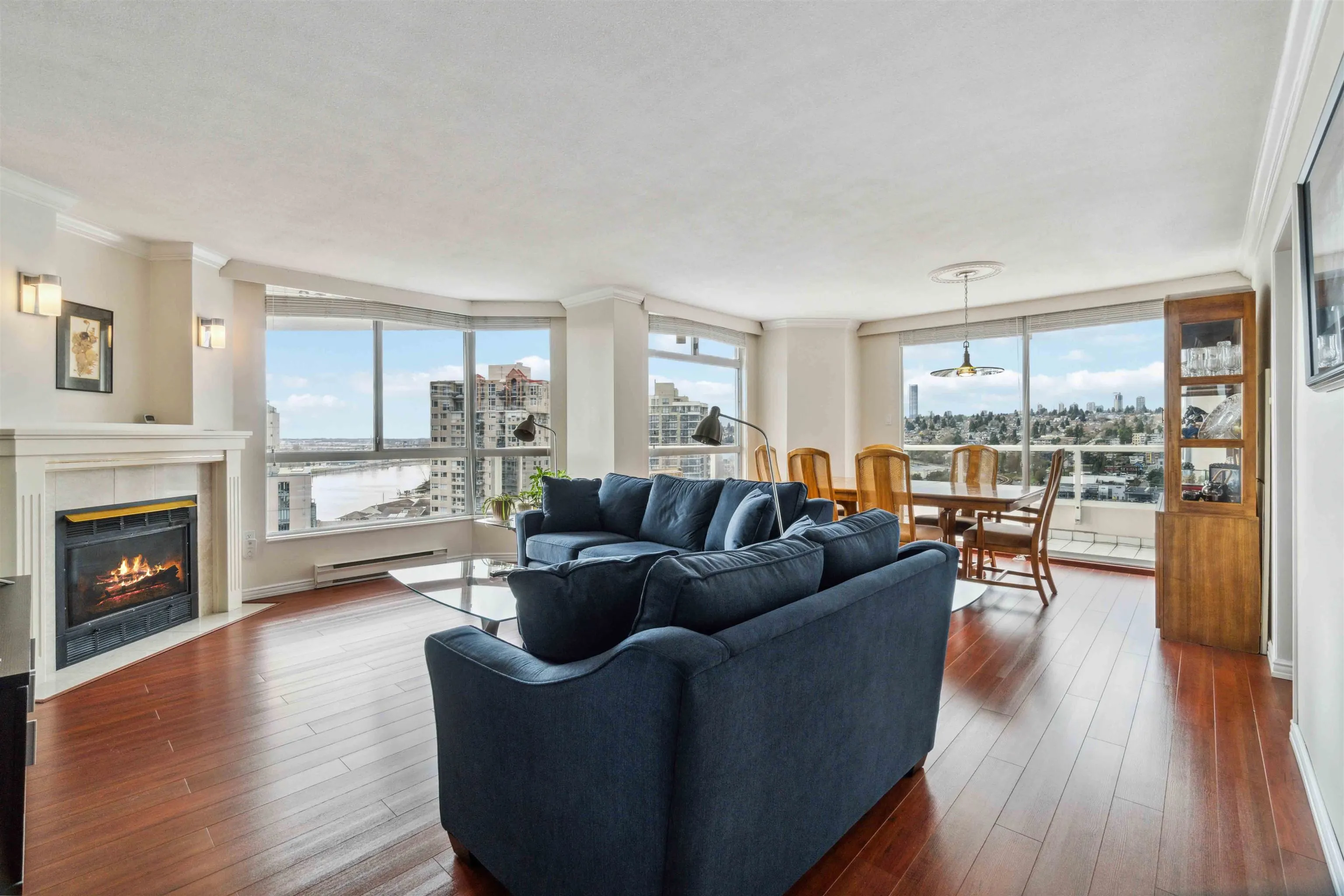 1903 1245 Quayside Drive
