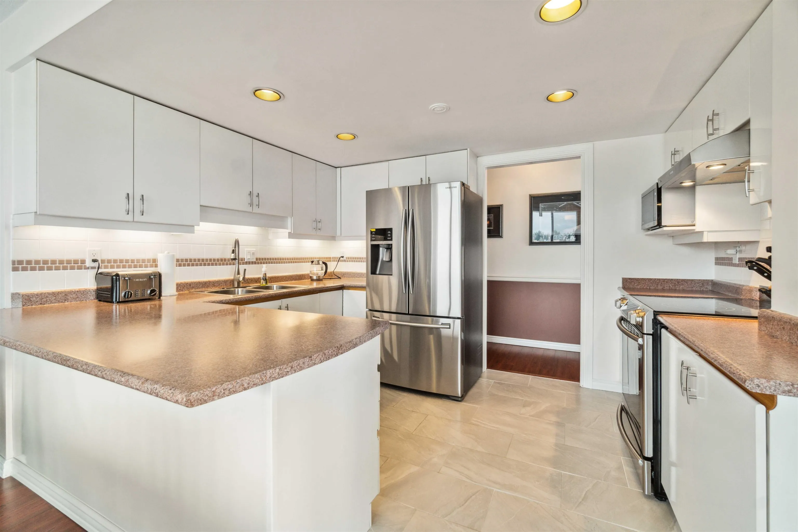 1903 1245 Quayside Drive