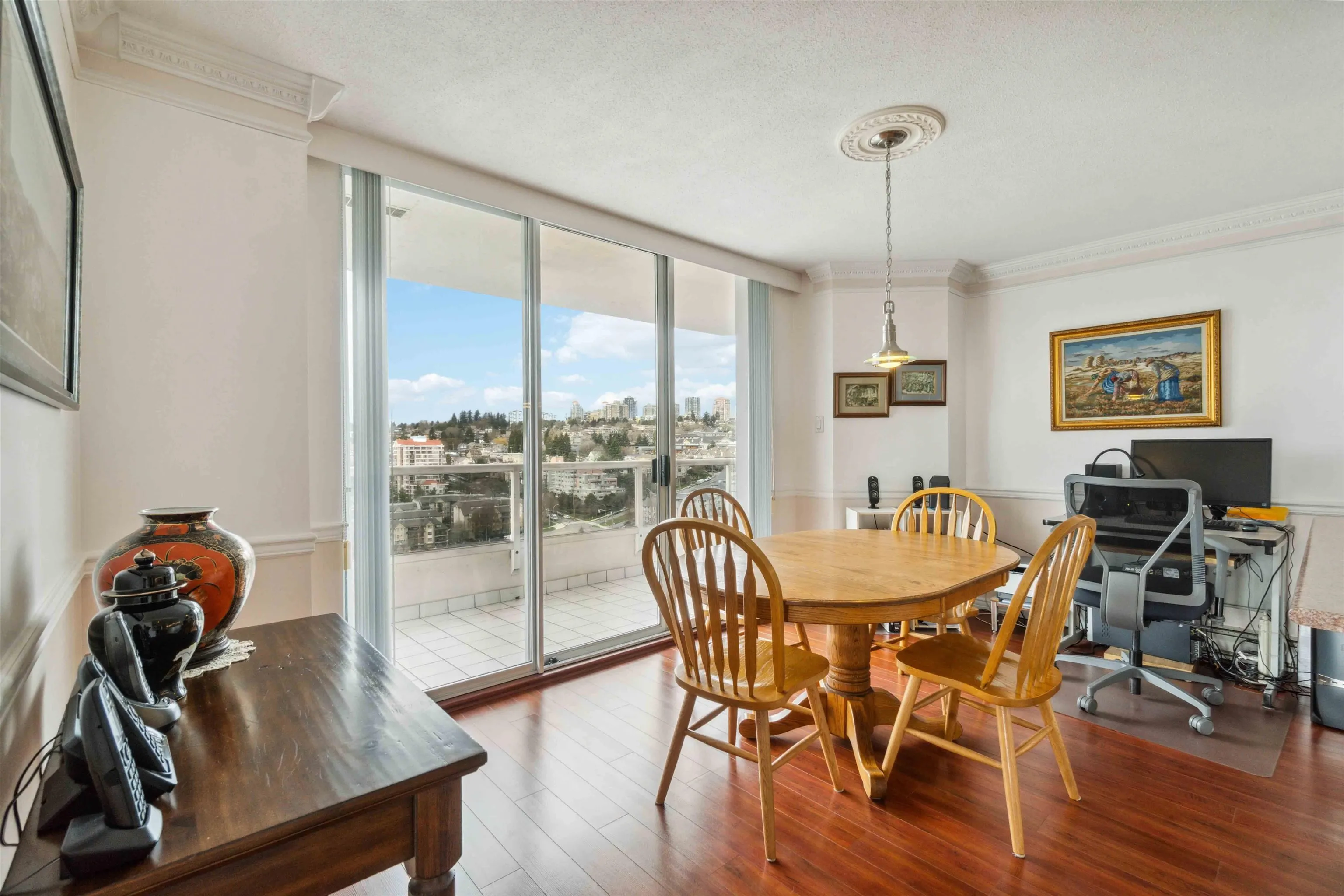 1903 1245 Quayside Drive