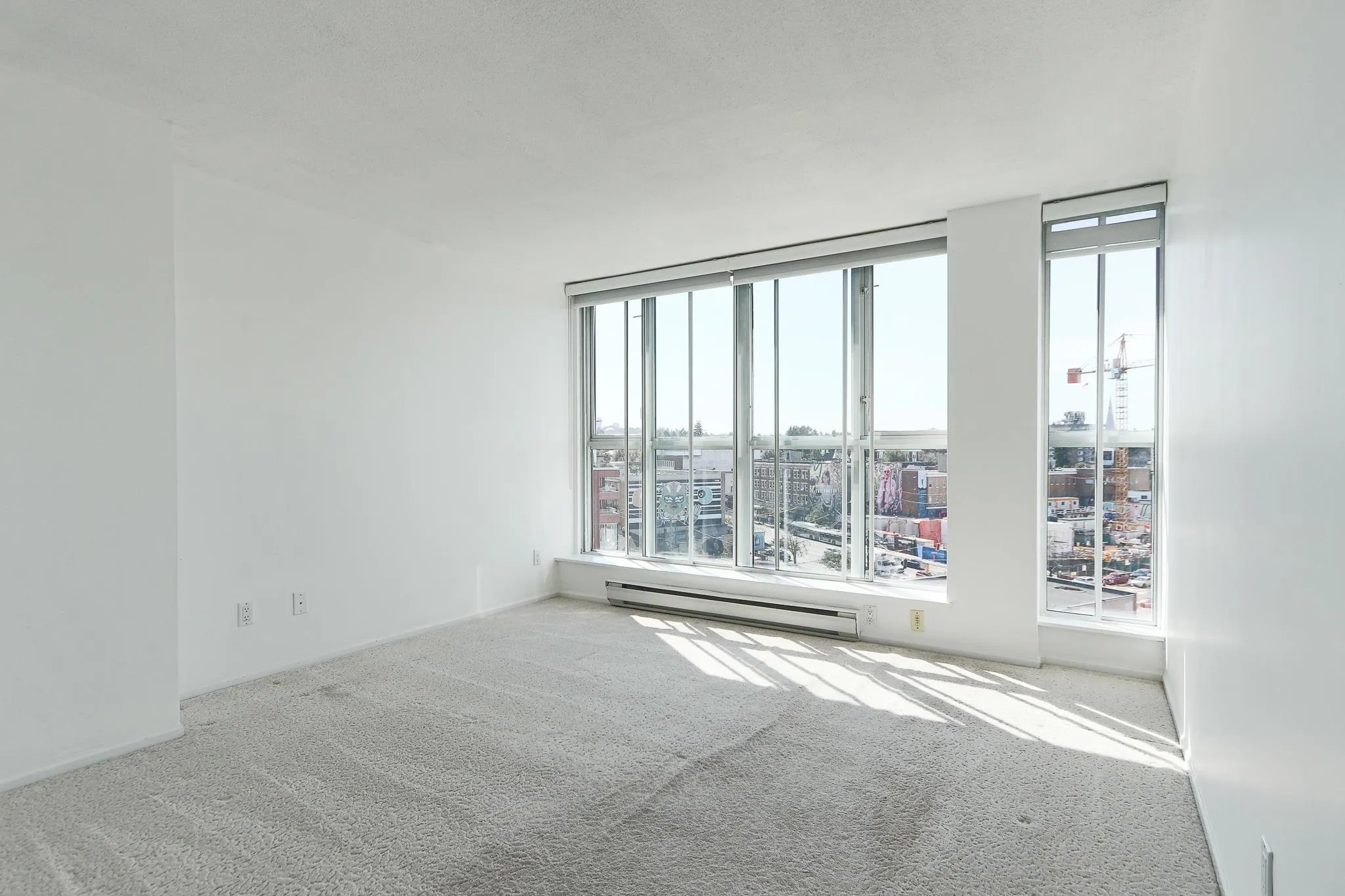 903 288 E 8 Avenue