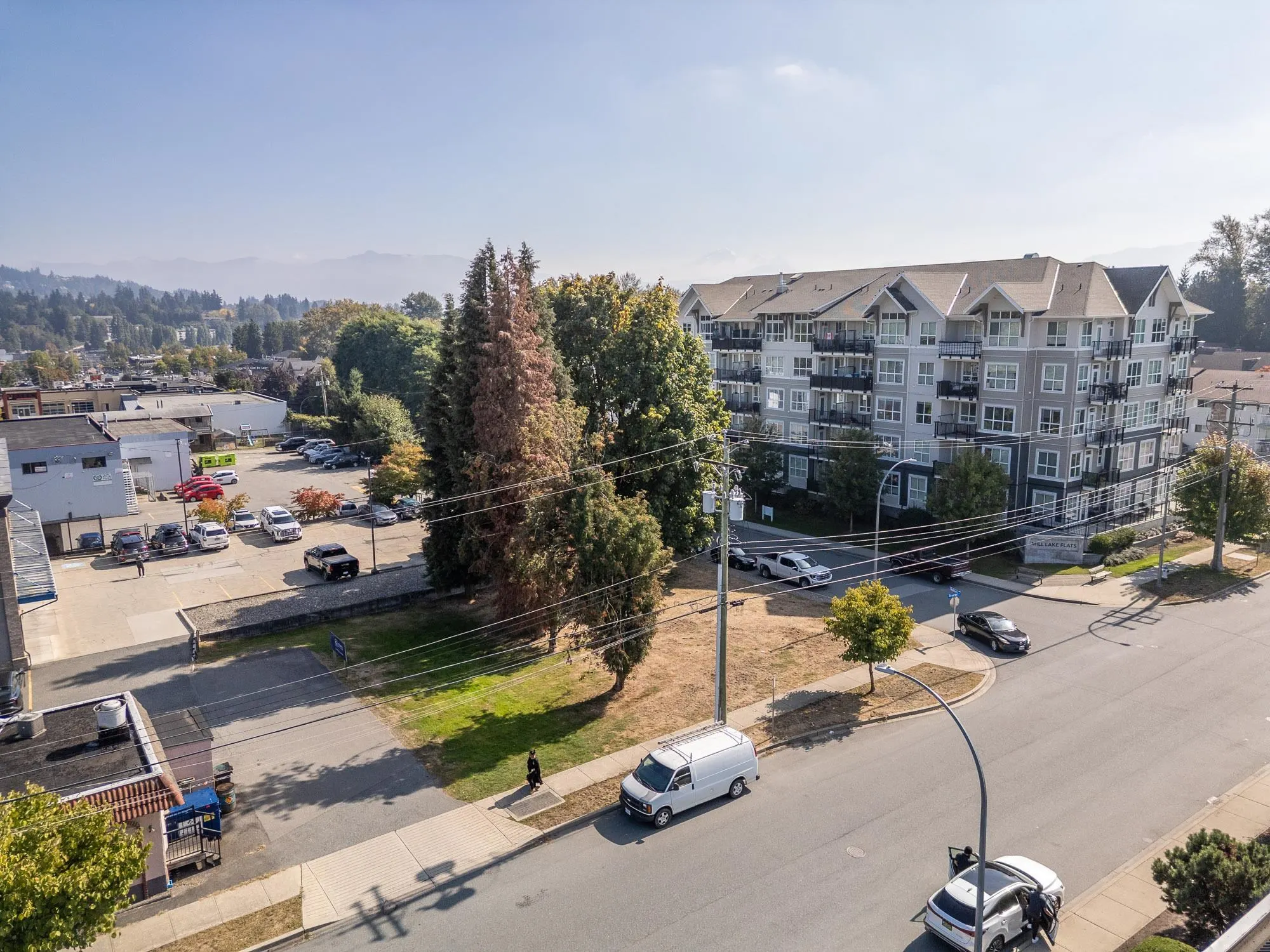 2604 Bourquin E Crescent