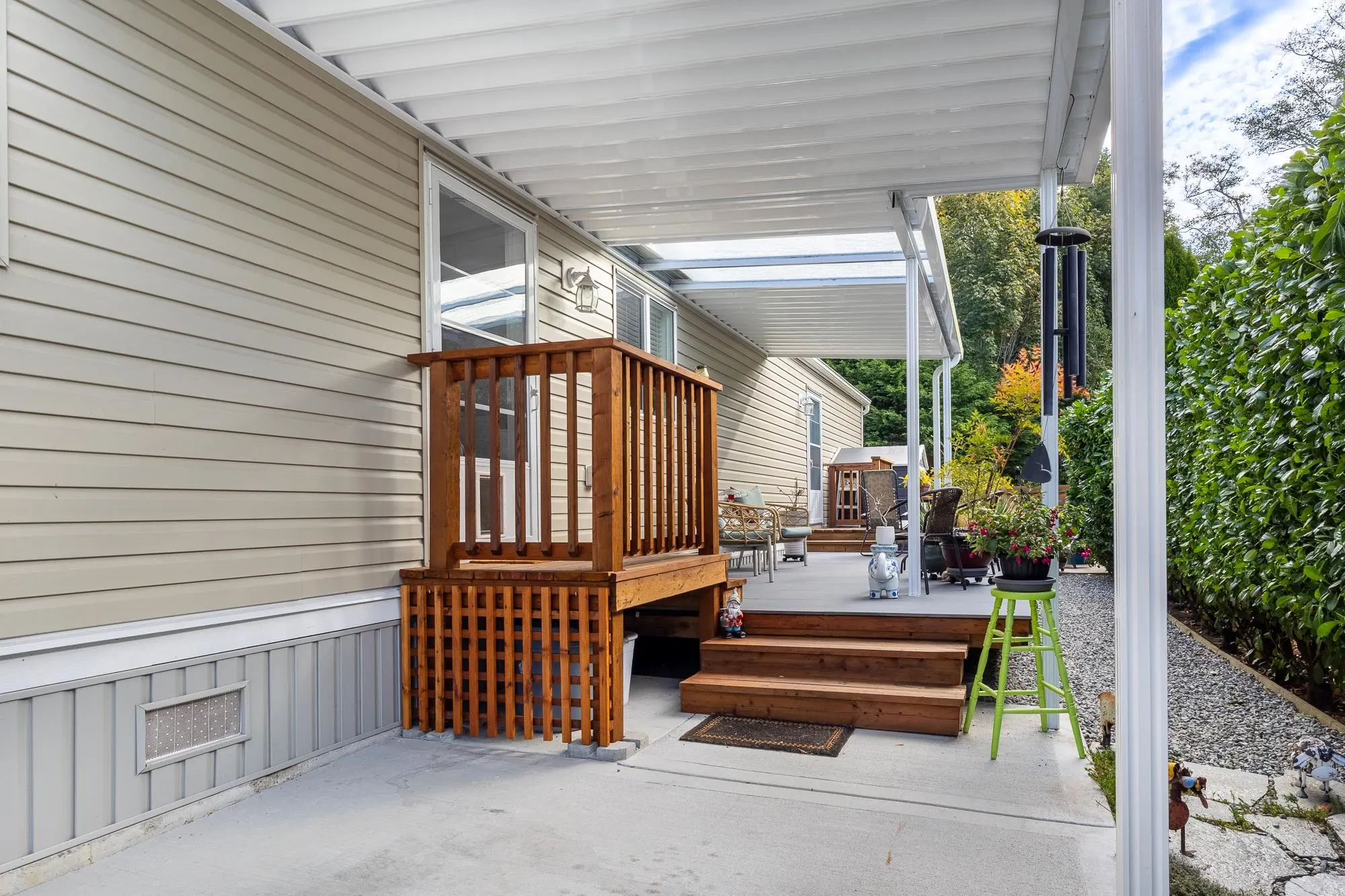 23 4496 Sunshine Coast Highway