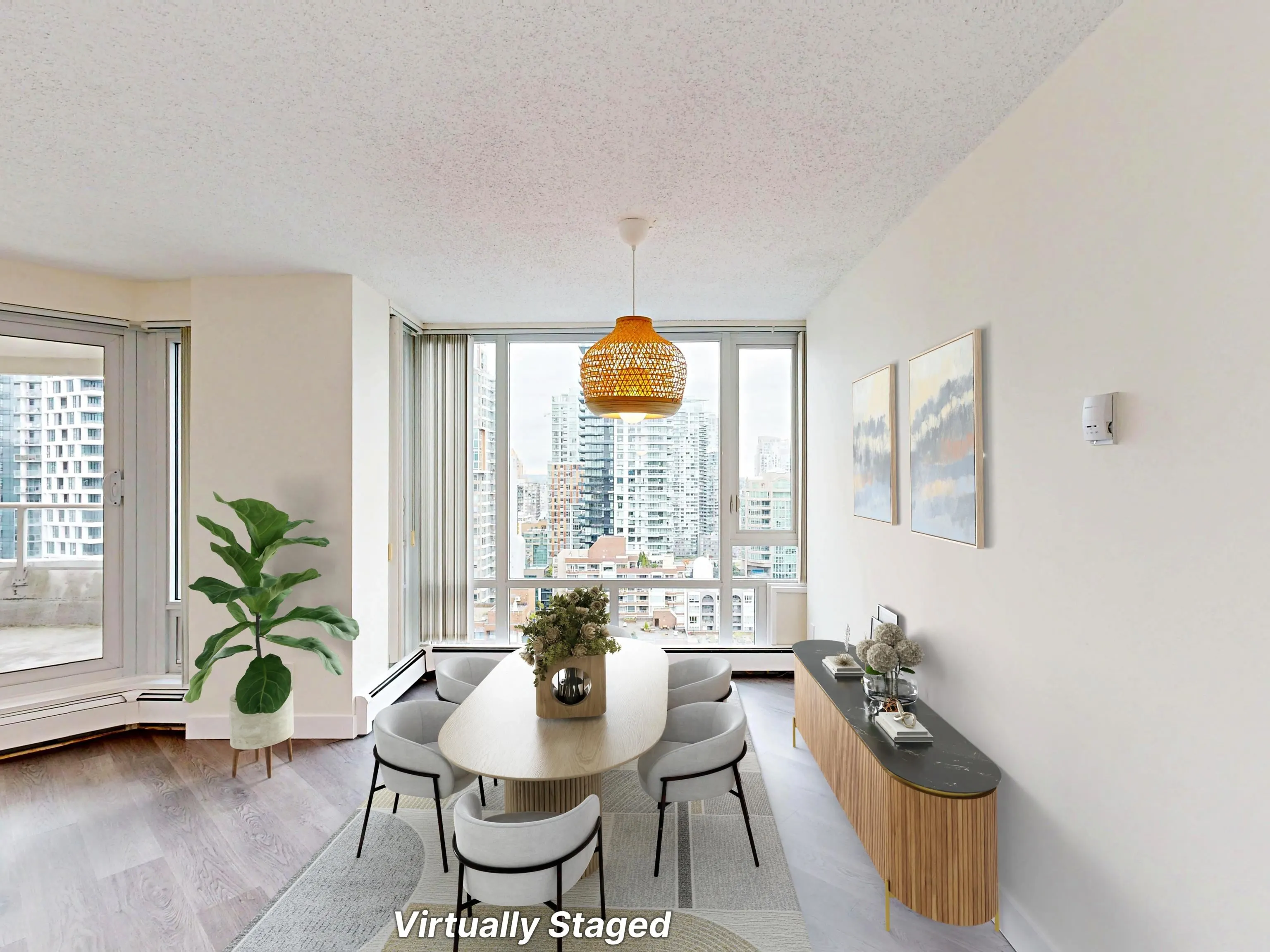 2004 1020 Harwood Street