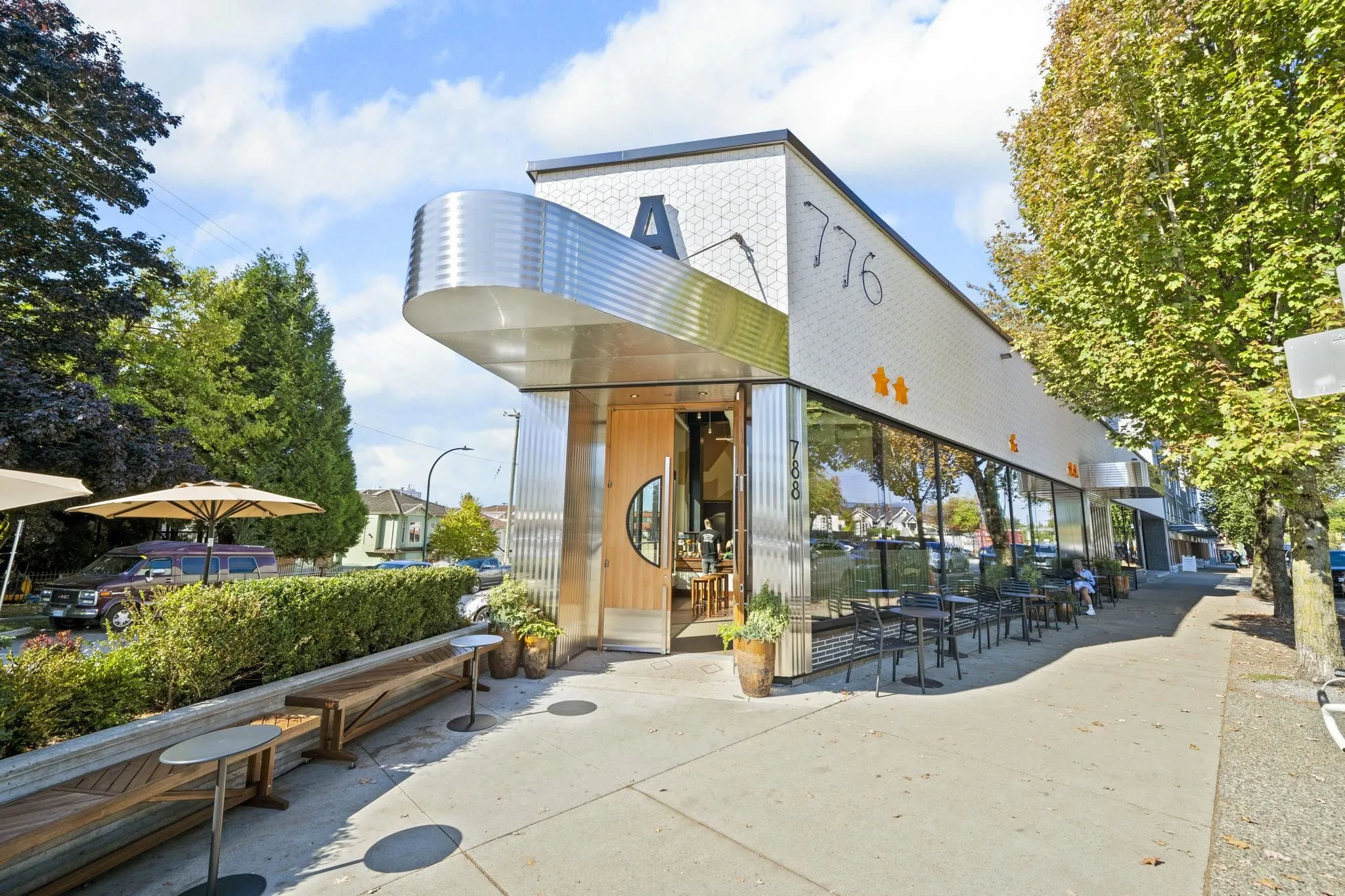 315 760 Kingsway